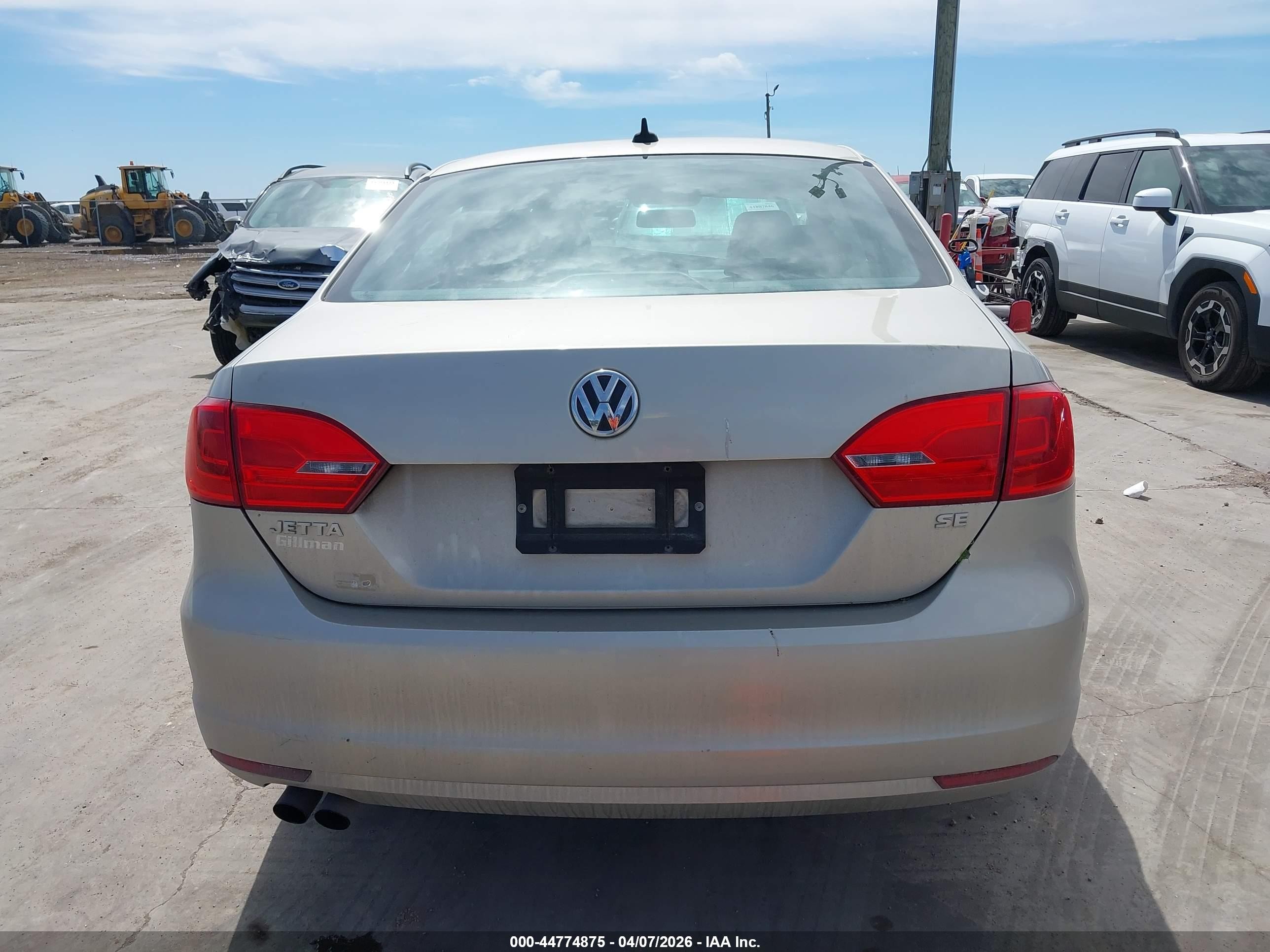 2014 Volkswagen Jetta 1.8t Se Gold vin: 3VWD17AJXEM314626