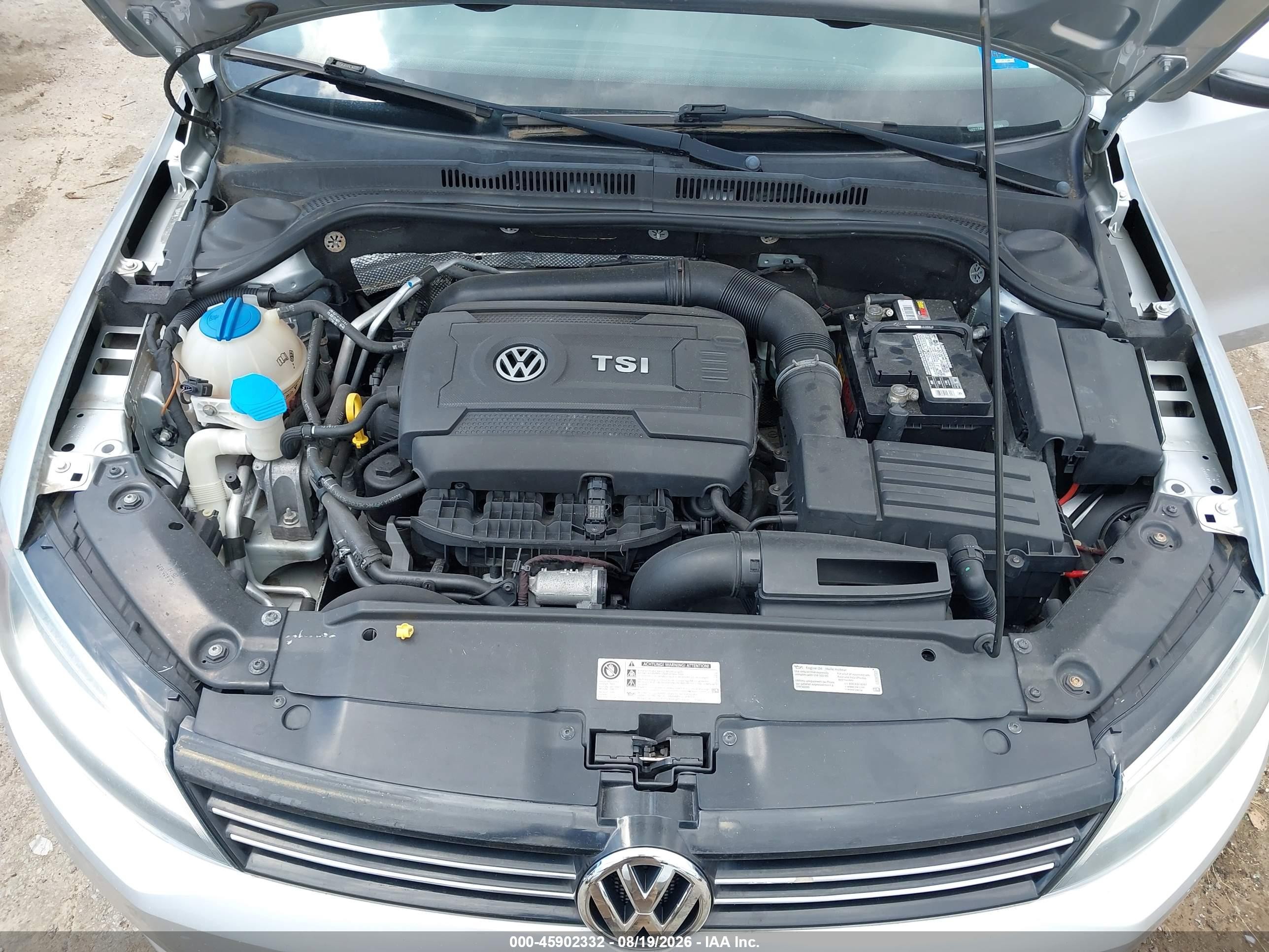 2014 Volkswagen Jetta 1.8t Se Silver vin: 3VWD17AJXEM327795