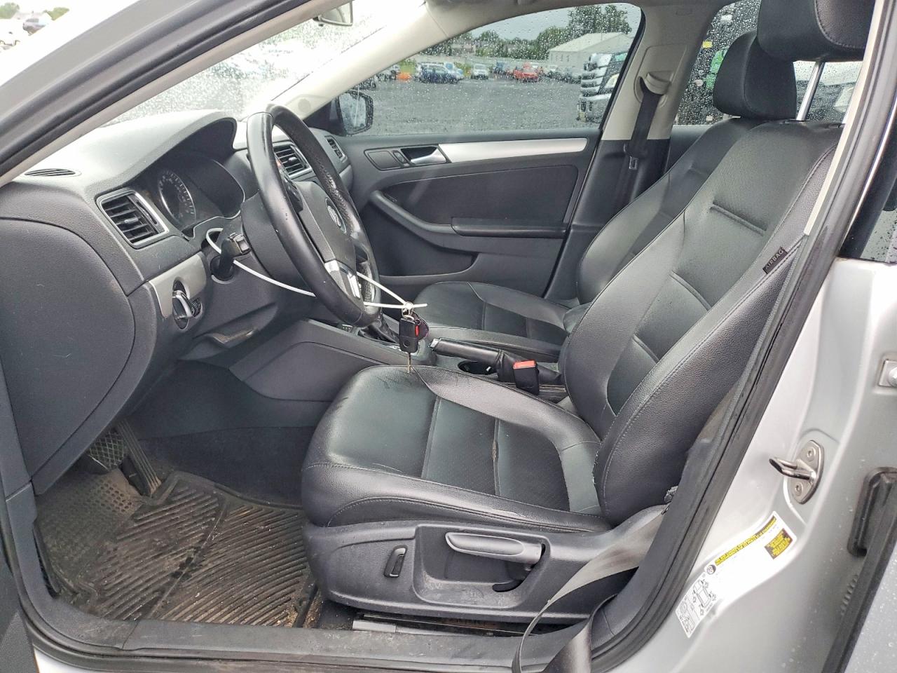 2014 Volkswagen Jetta Se Серебряный vin: 3VWD17AJXEM402432