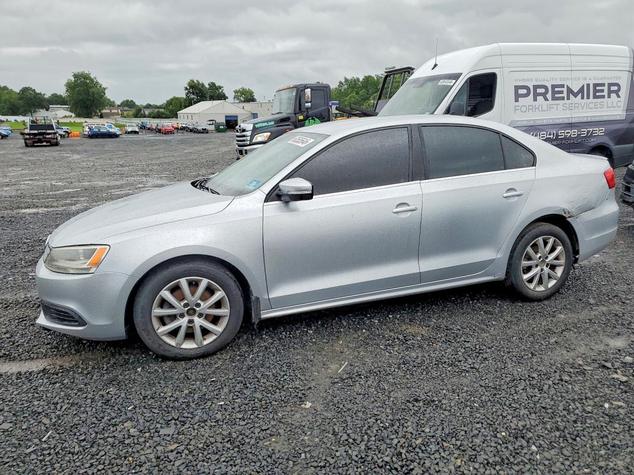 2014 Volkswagen Jetta Se Silver vin: 3VWD17AJXEM402432