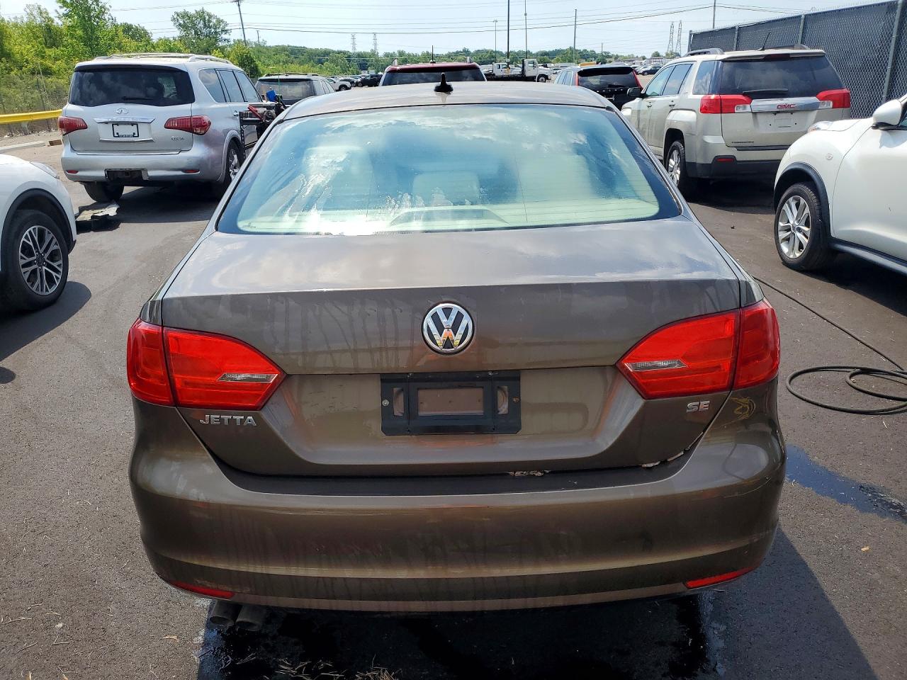 2014 Volkswagen Jetta Se Желто-коричневый vin: 3VWD17AJXEM442185