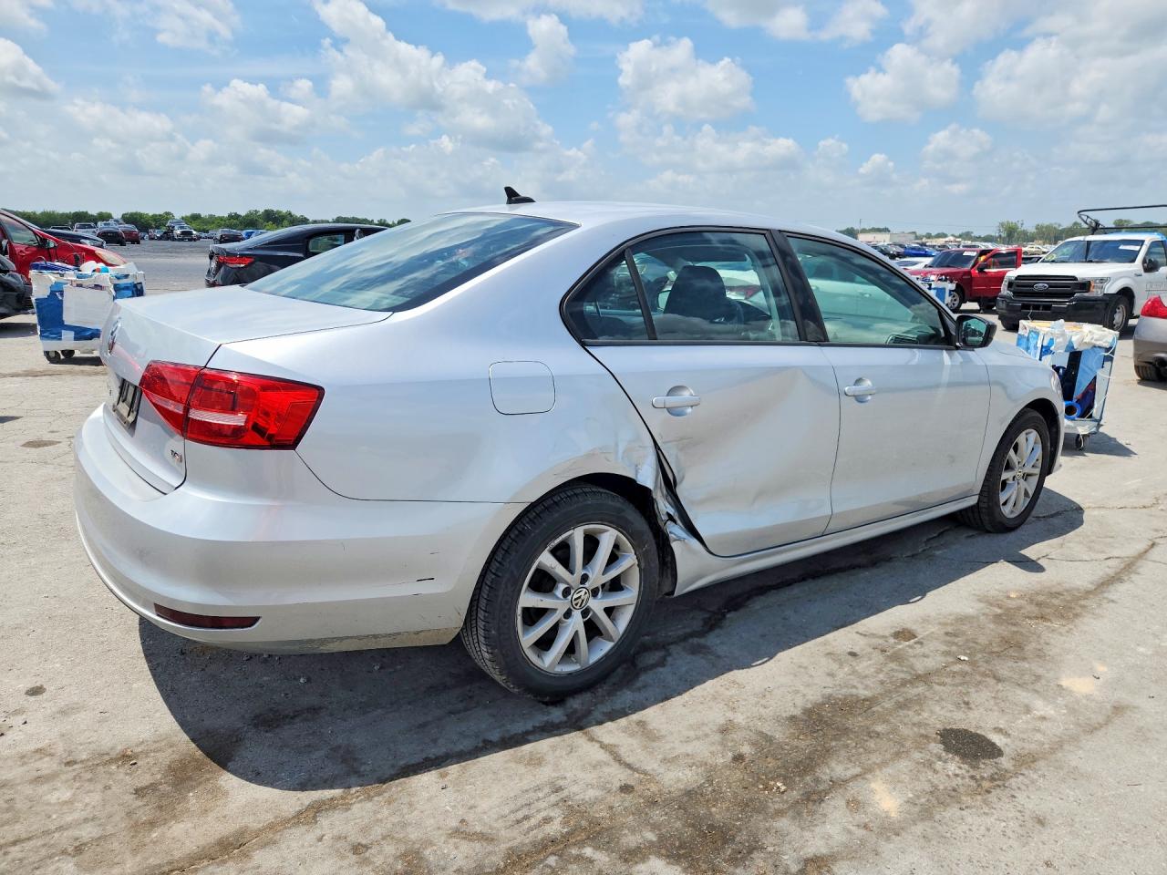 2015 Volkswagen Jetta Se Серебряный vin: 3VWD17AJXFM231635