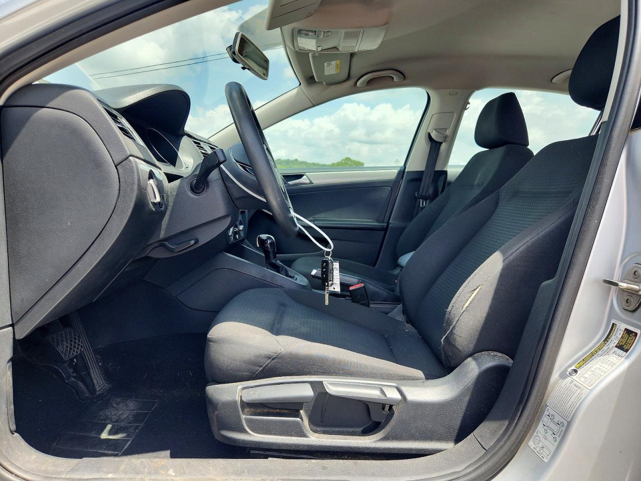 2015 Volkswagen Jetta Se Серебряный vin: 3VWD17AJXFM231635