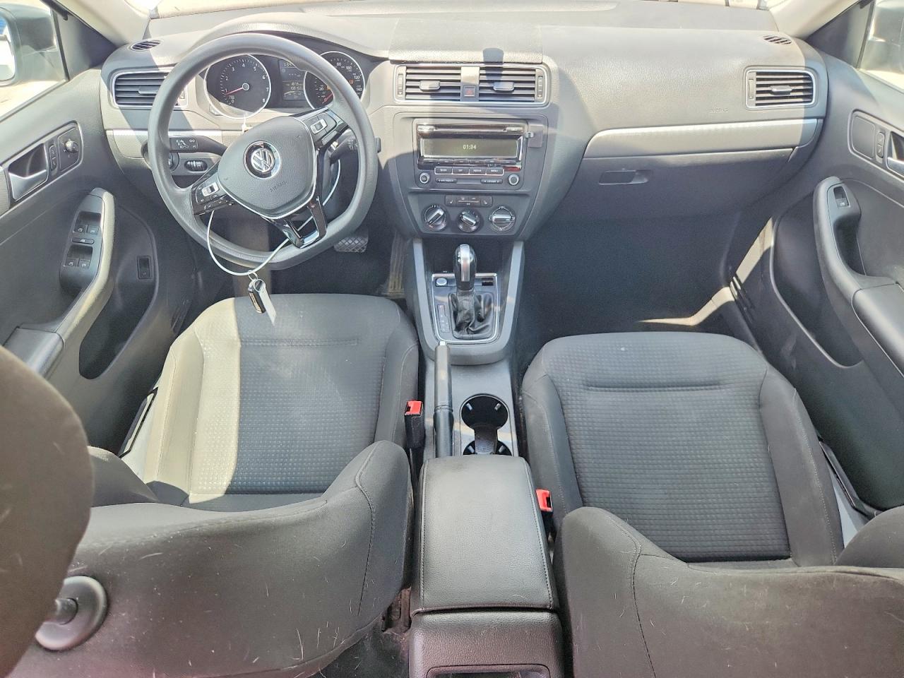 2015 Volkswagen Jetta Se Серебряный vin: 3VWD17AJXFM231635