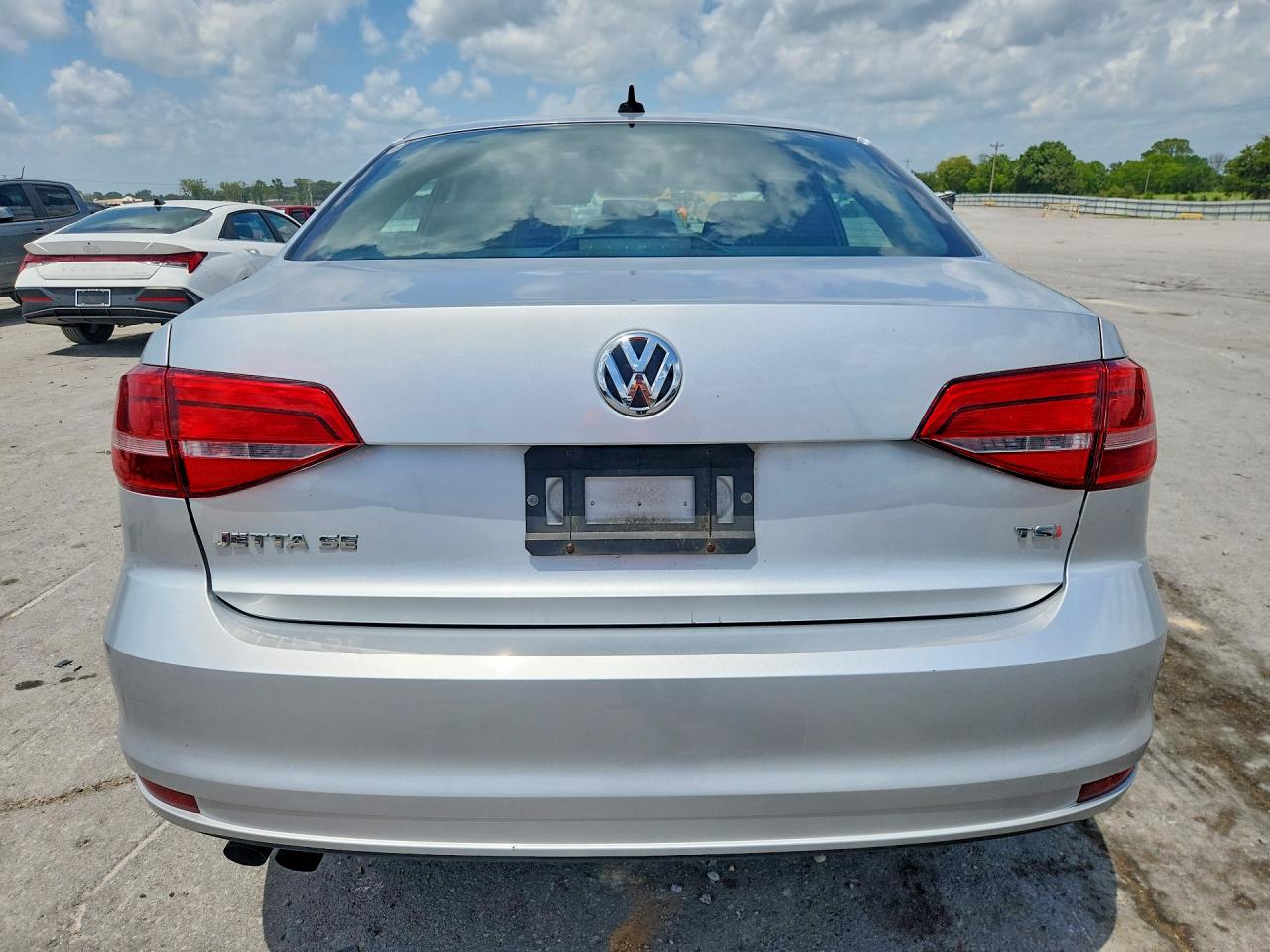 2015 Volkswagen Jetta Se Серебряный vin: 3VWD17AJXFM231635