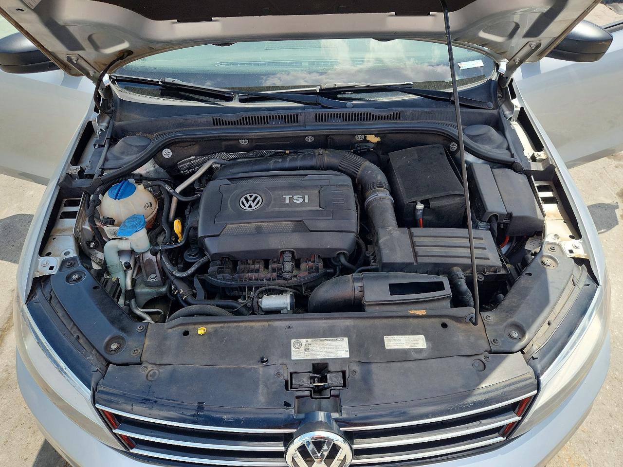 2015 Volkswagen Jetta Se Серебряный vin: 3VWD17AJXFM231635