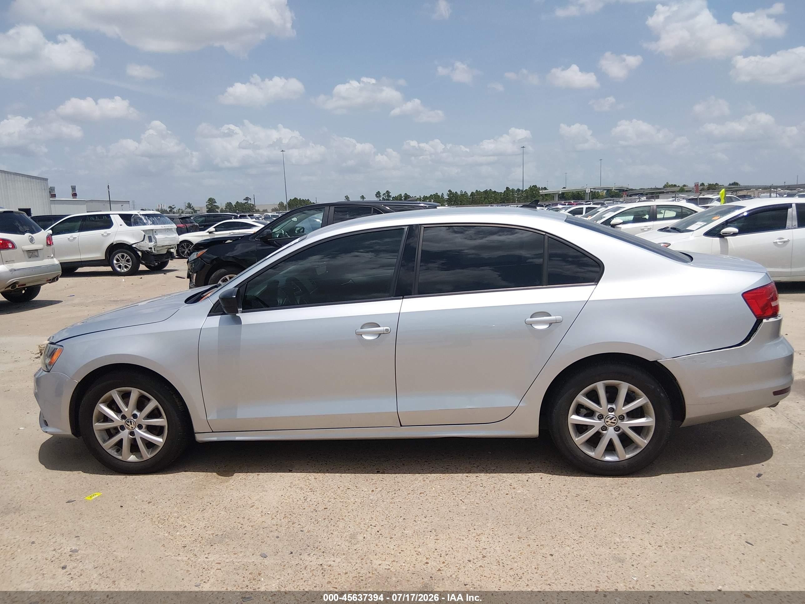2015 Volkswagen Jetta 1.8t Se Silver vin: 3VWD17AJXFM233661