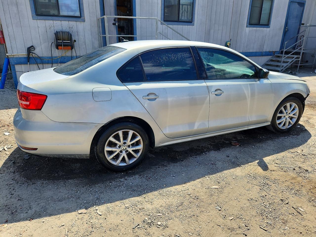 2015 Volkswagen Jetta Se Silver vin: 3VWD17AJXFM239718