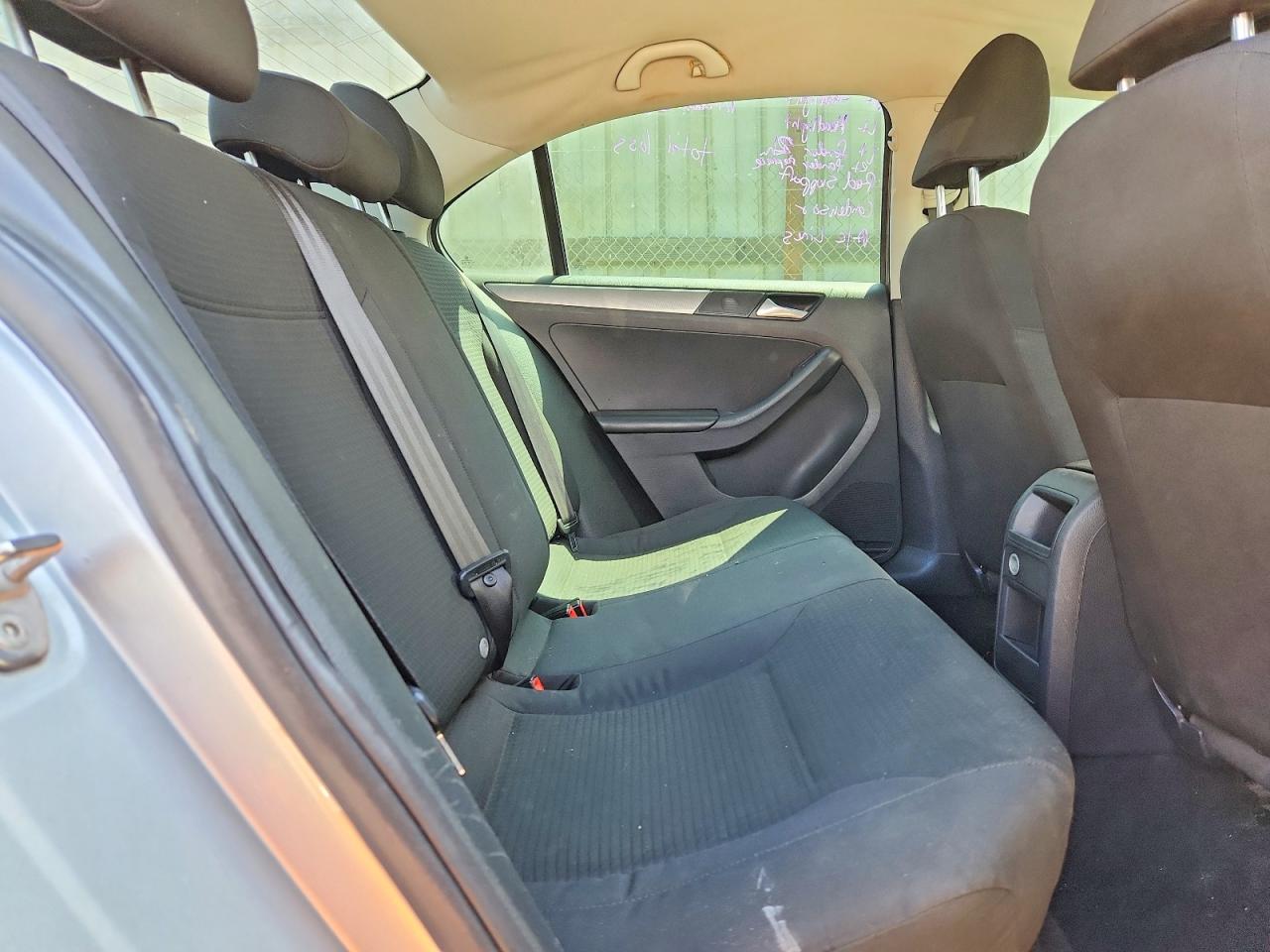 2015 Volkswagen Jetta Se Silver vin: 3VWD17AJXFM239718