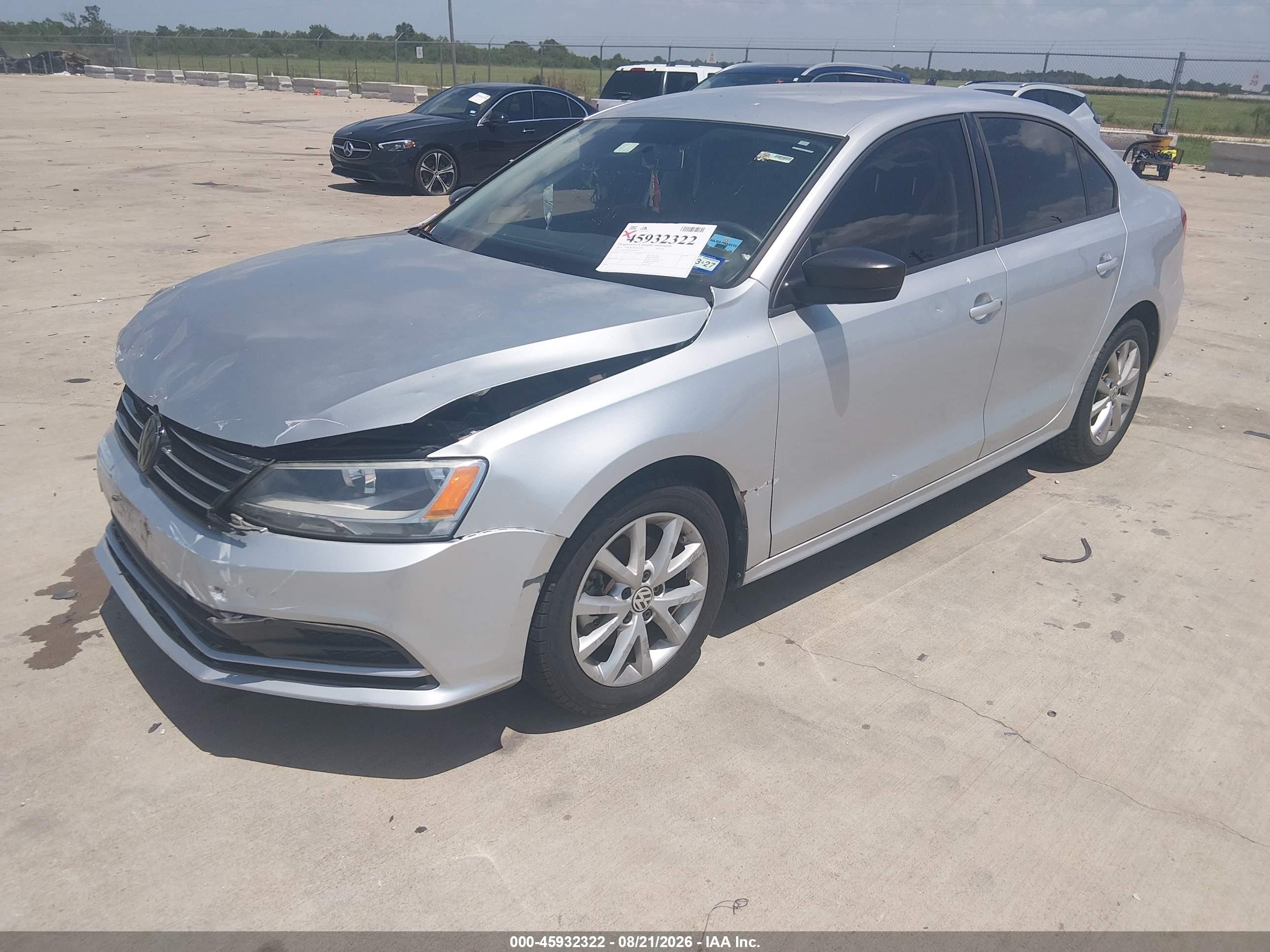 2015 Volkswagen Jetta 1.8t Se Silver vin: 3VWD17AJXFM265378