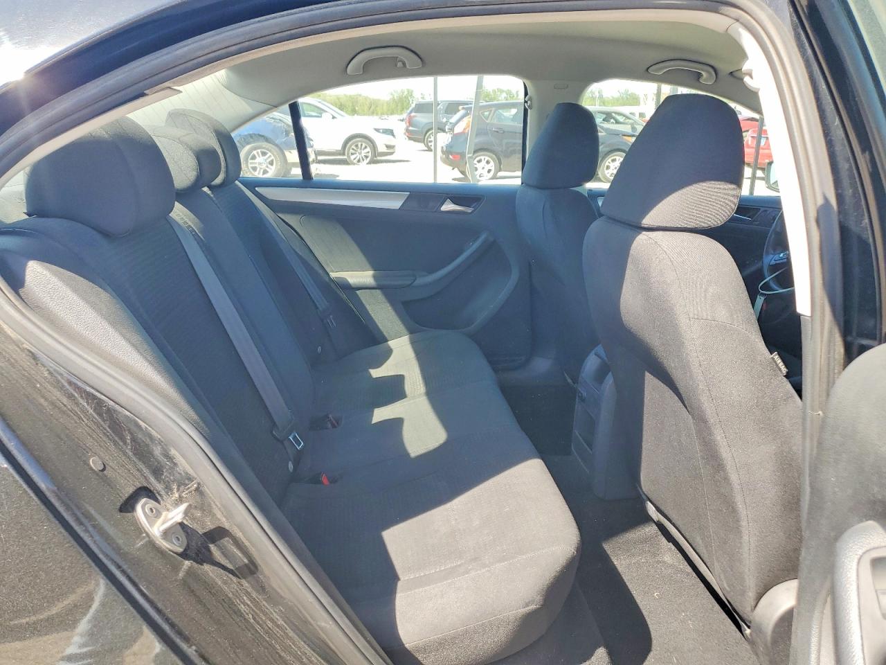 2015 Volkswagen Jetta Se Black vin: 3VWD17AJXFM407017