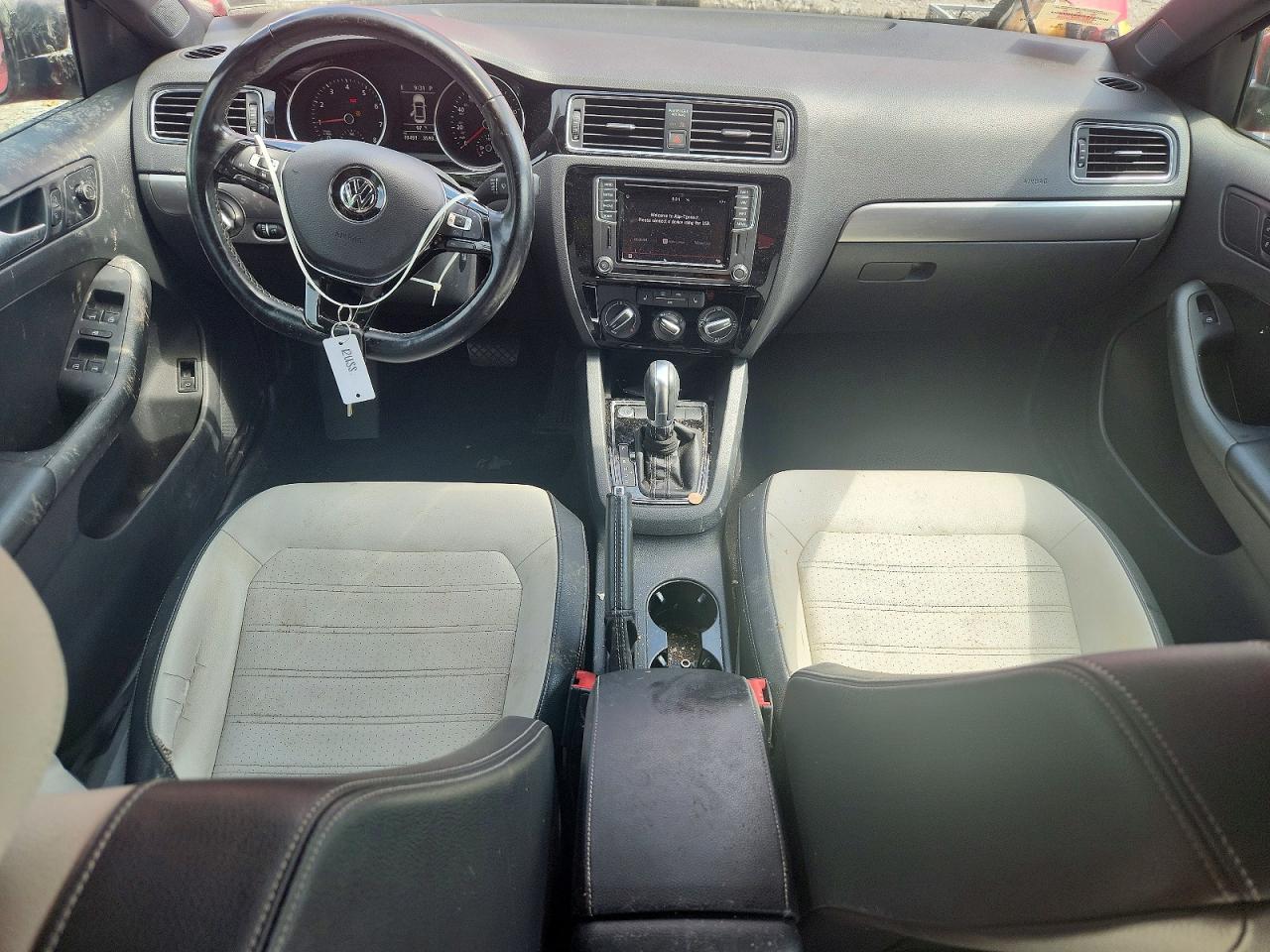 2017 Volkswagen Jetta Sport Red vin: 3VWD17AJXHM397446