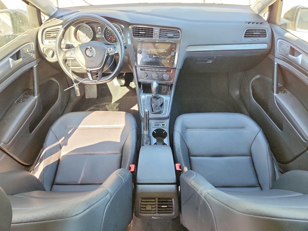2018 Volkswagen Golf Sportwagen S/se Gray vin: 3VWD17AUXJM752387