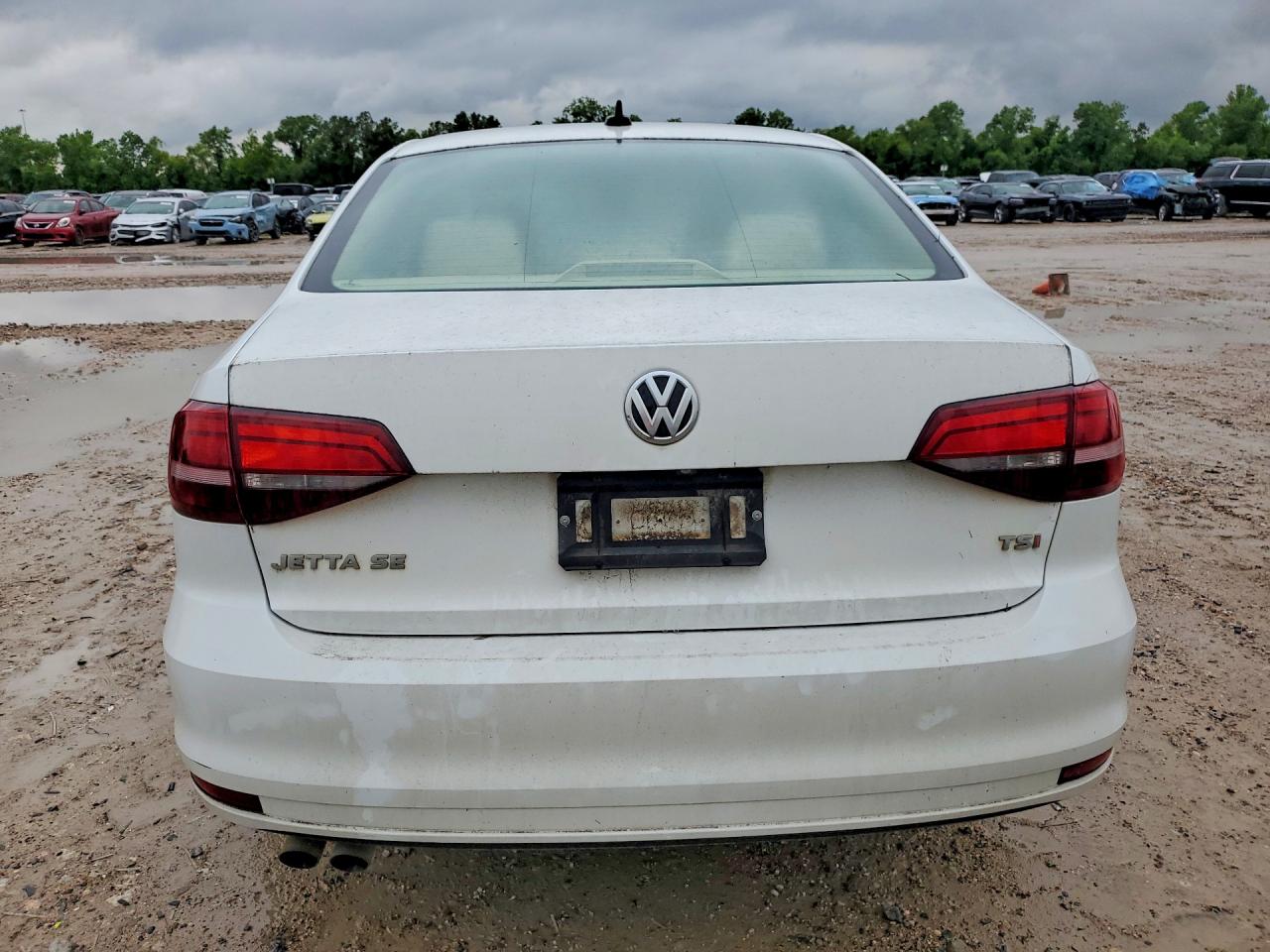 2016 Volkswagen Jetta Se White vin: 3VWD67AJ1GM237536