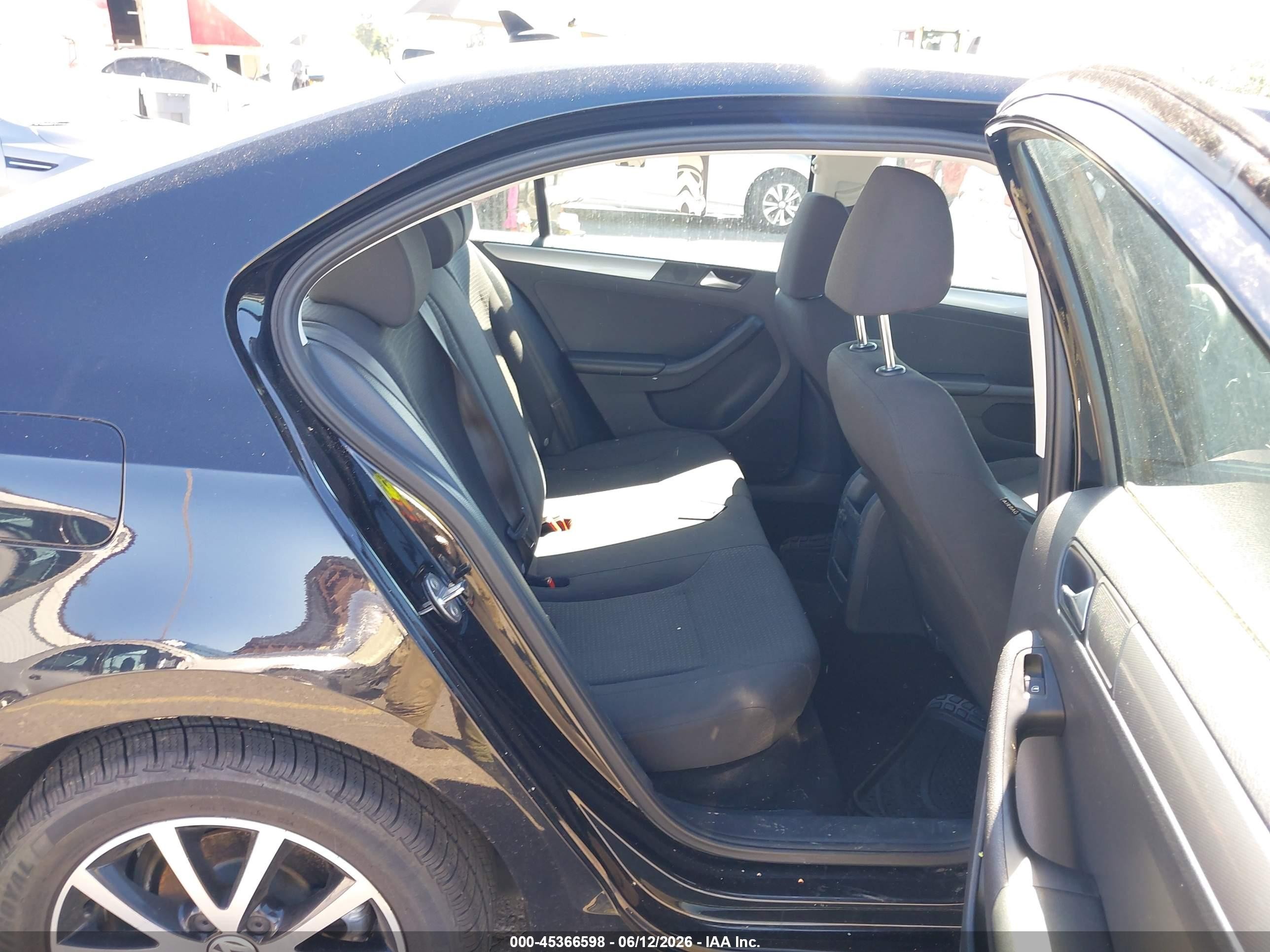 2016 Volkswagen Jetta 1.4t Se Black vin: 3VWD67AJ1GM365064