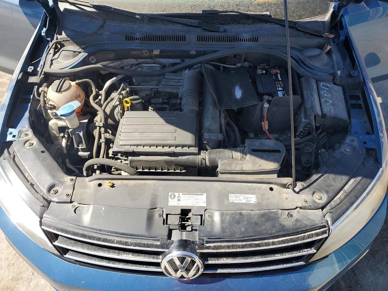 2016 Volkswagen Jetta Se Blue vin: 3VWD67AJ3GM237697