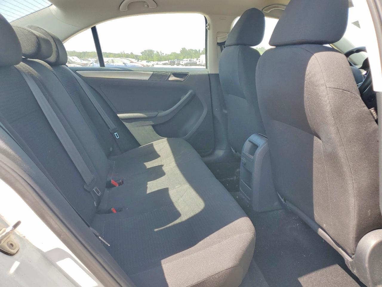 2016 Volkswagen Jetta Se White vin: 3VWD67AJ7GM394553