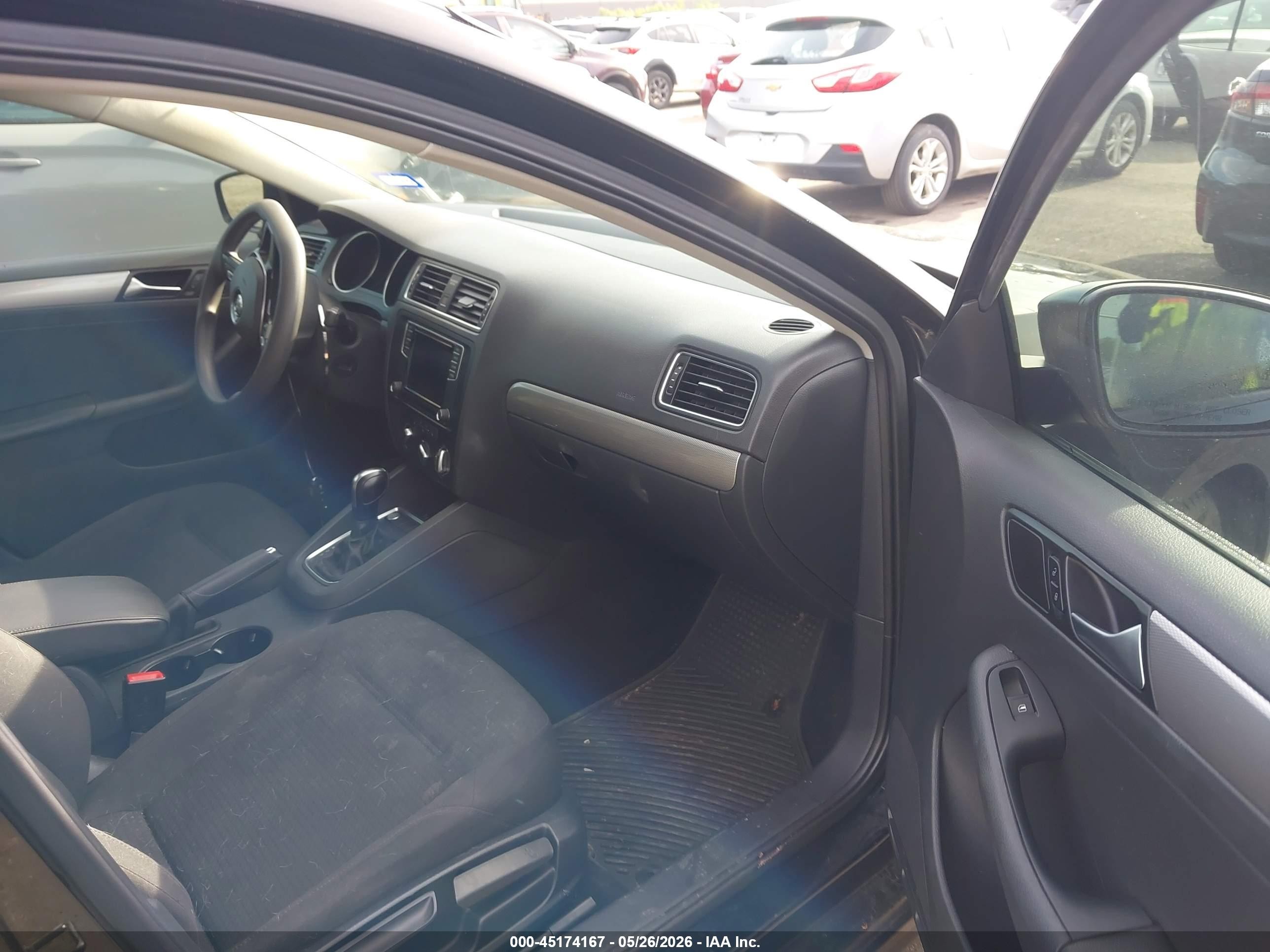 2016 Volkswagen Jetta 1.4t Se Черный vin: 3VWD67AJ8GM390589