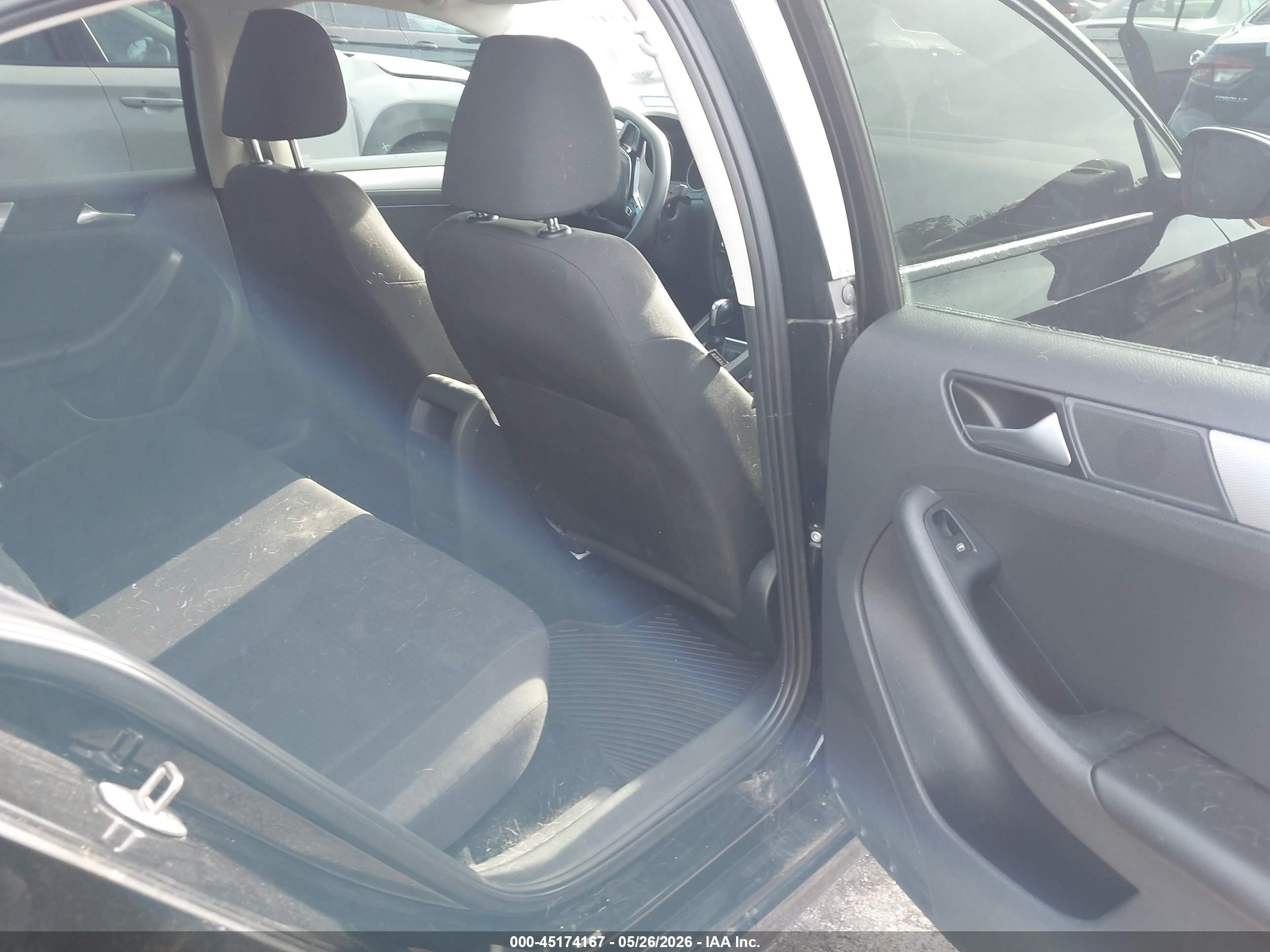 2016 Volkswagen Jetta 1.4t Se Черный vin: 3VWD67AJ8GM390589