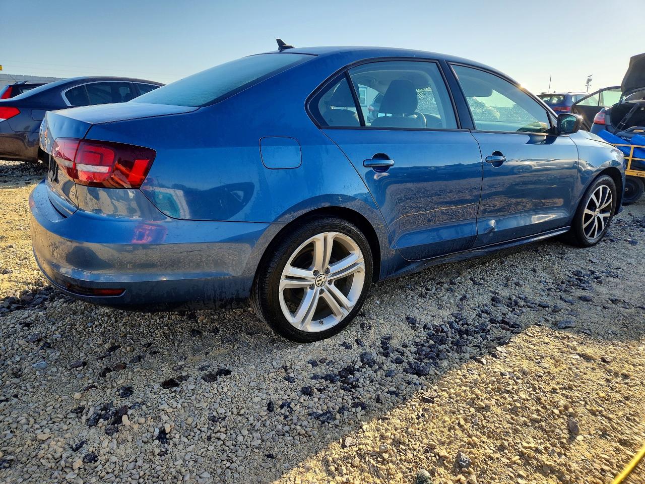 2016 Volkswagen Jetta Se Blue vin: 3VWD67AJXGM345279