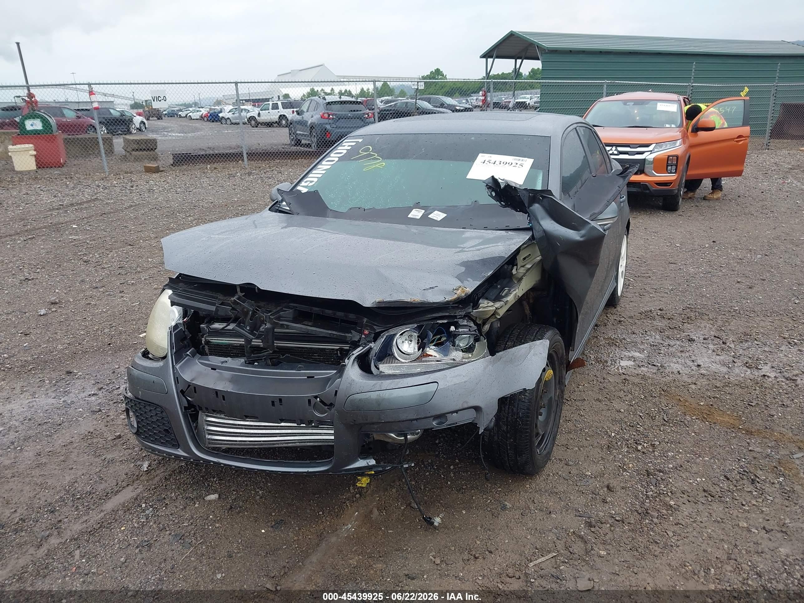 2009 Volkswagen Gli   Gray vin: 3VWDA71K79M039778