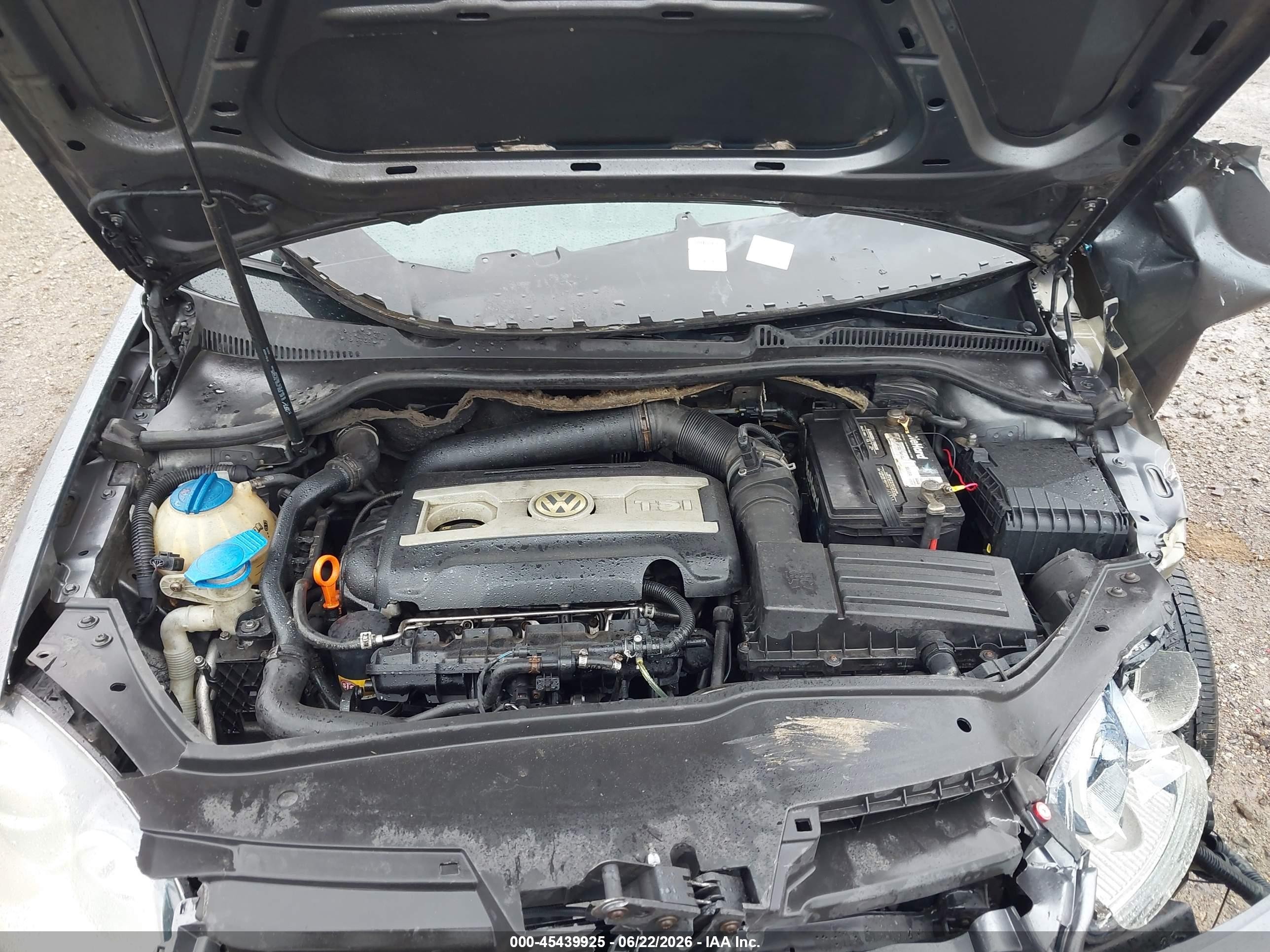 2009 Volkswagen Gli   Gray vin: 3VWDA71K79M039778