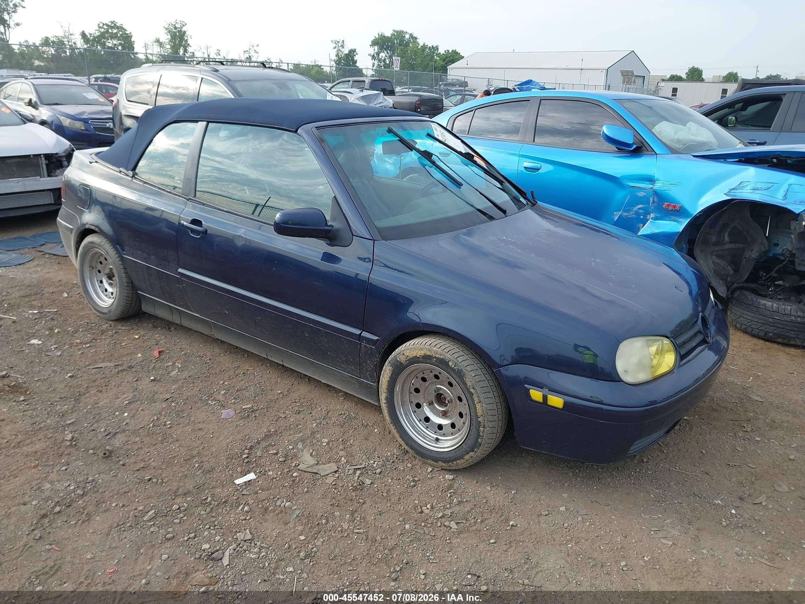 3VWDB61E3XM812695