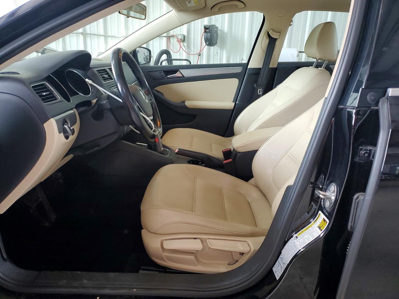 2017 Volkswagen Jetta Se Black vin: 3VWDB7AJ1HM368690