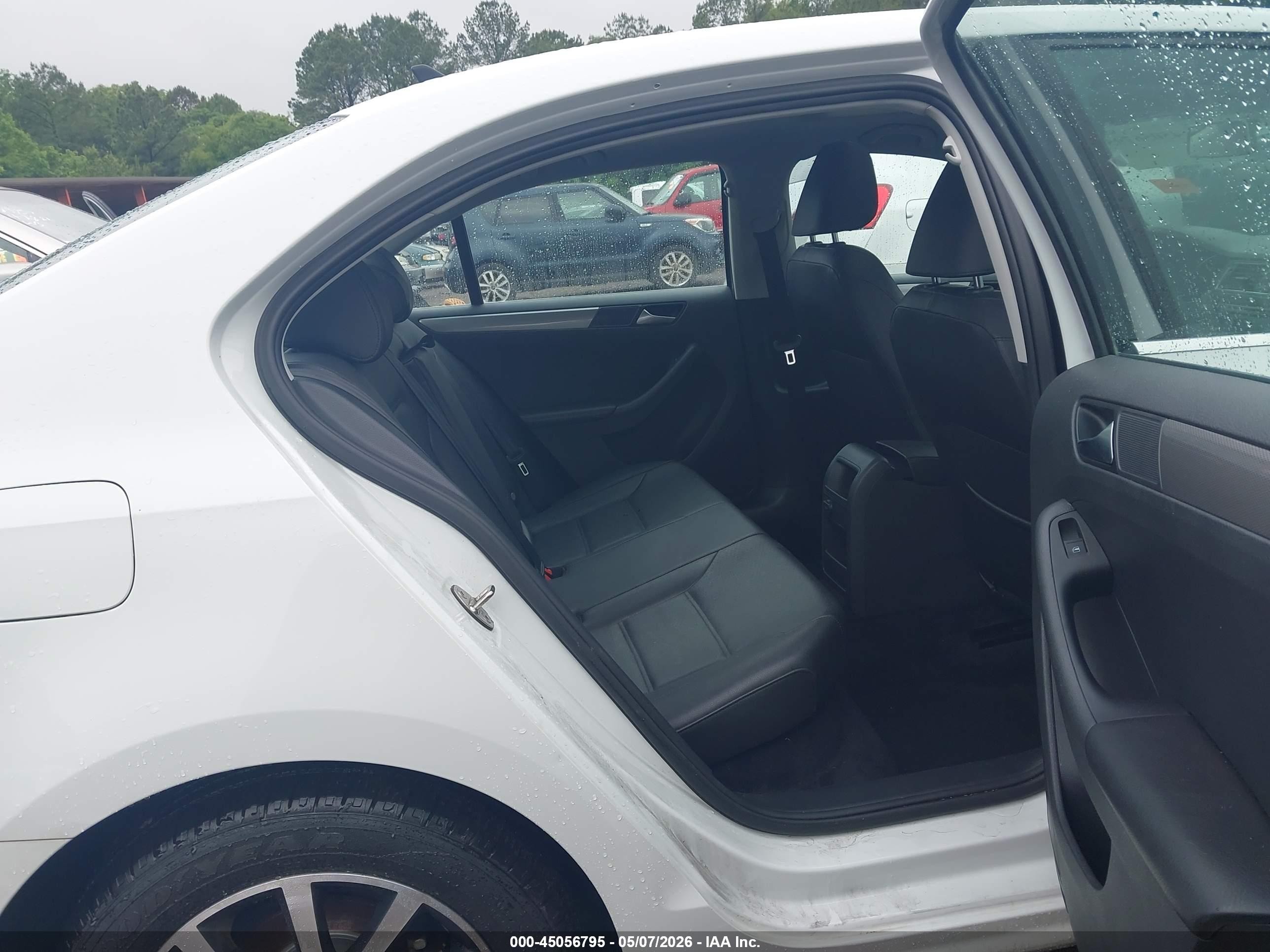 2018 Volkswagen Jetta 1.4t Se/1.4t Wolfsburg Edition Белый vin: 3VWDB7AJ1JM249883