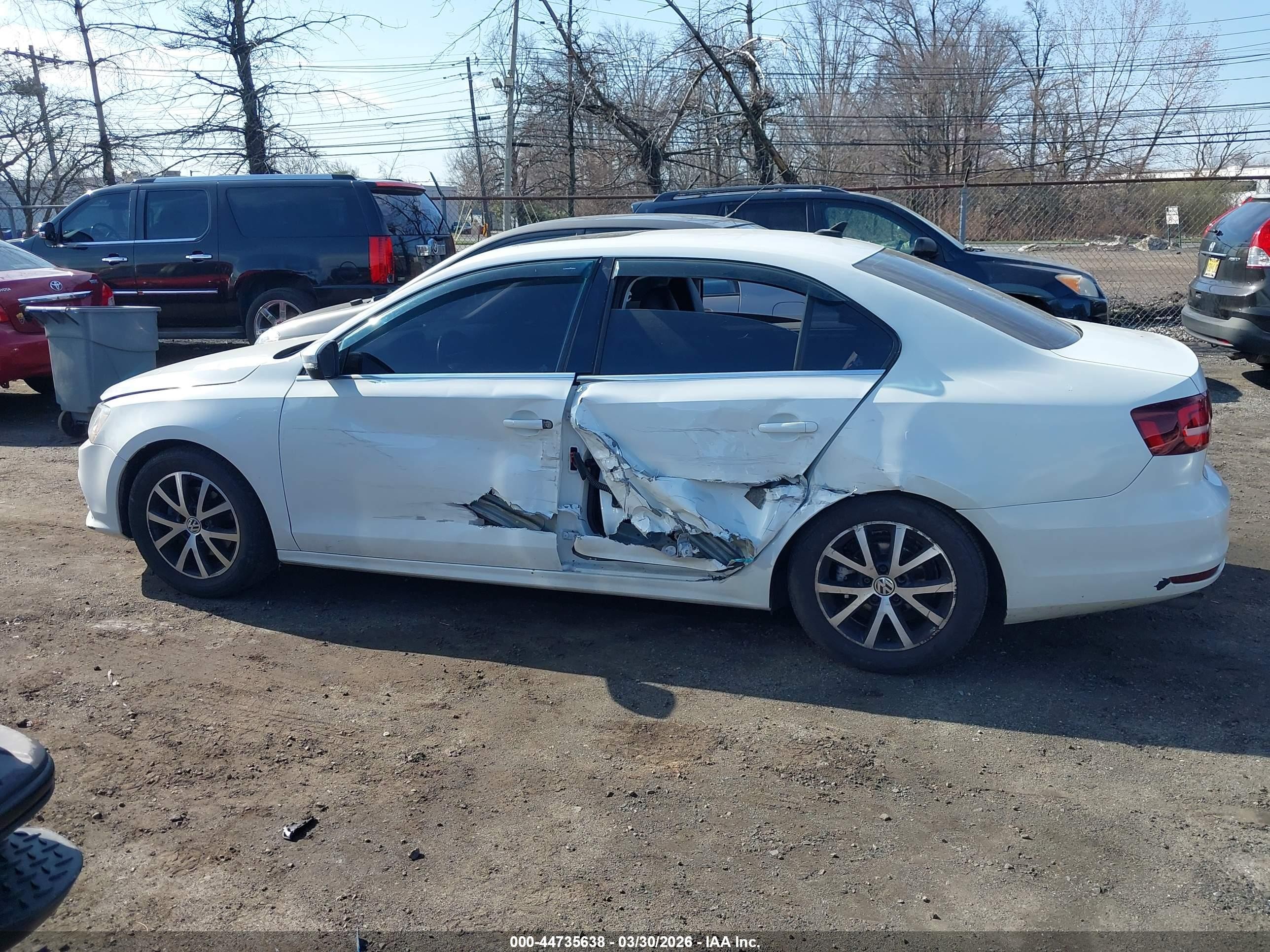 2017 Volkswagen Jetta 1.4t Se White vin: 3VWDB7AJ3HM359781