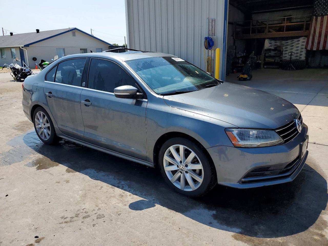 2017 Volkswagen Jetta Se Gray vin: 3VWDB7AJ4HM323761