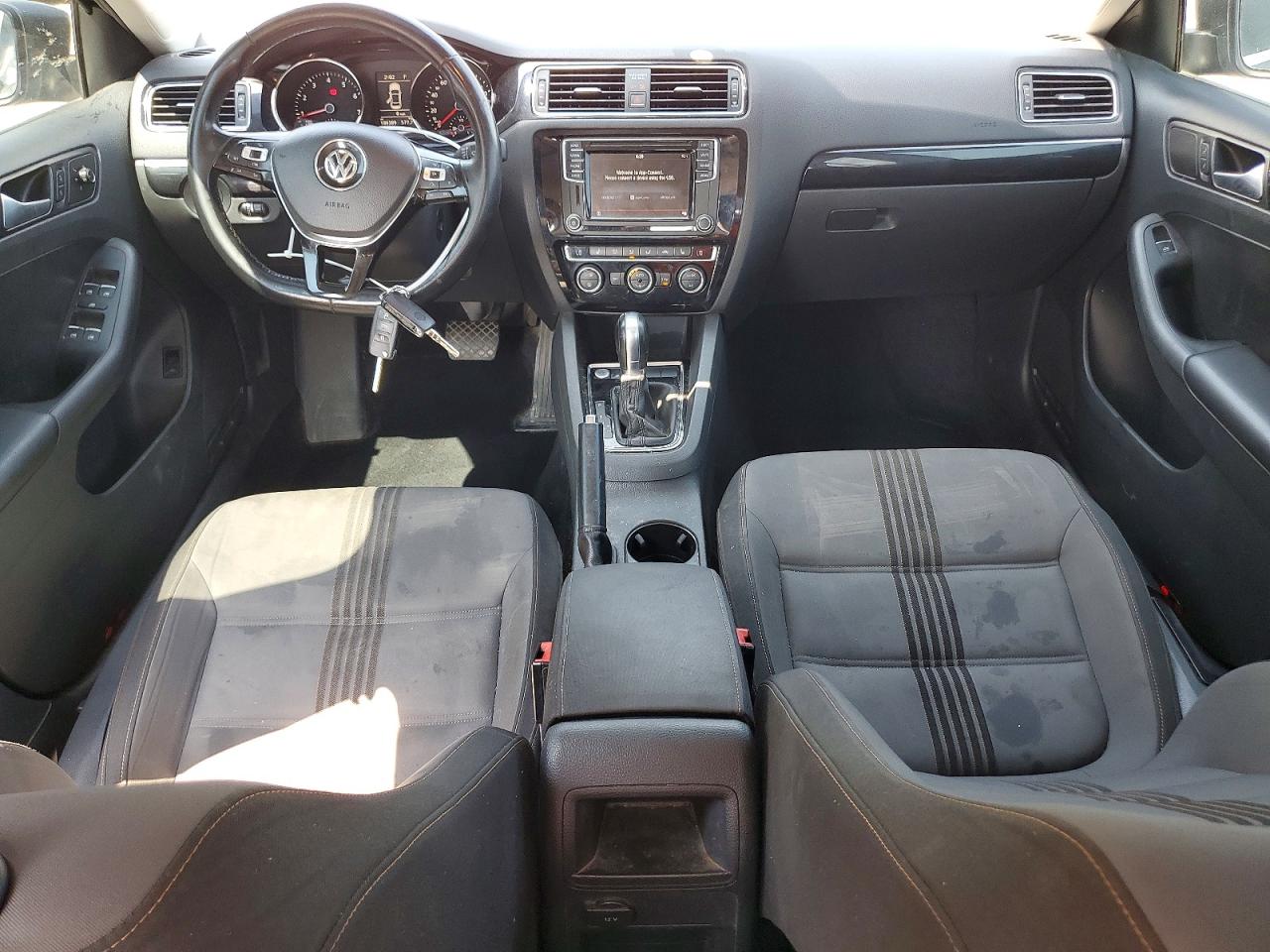 2017 Volkswagen Jetta Se Gray vin: 3VWDB7AJ4HM323761