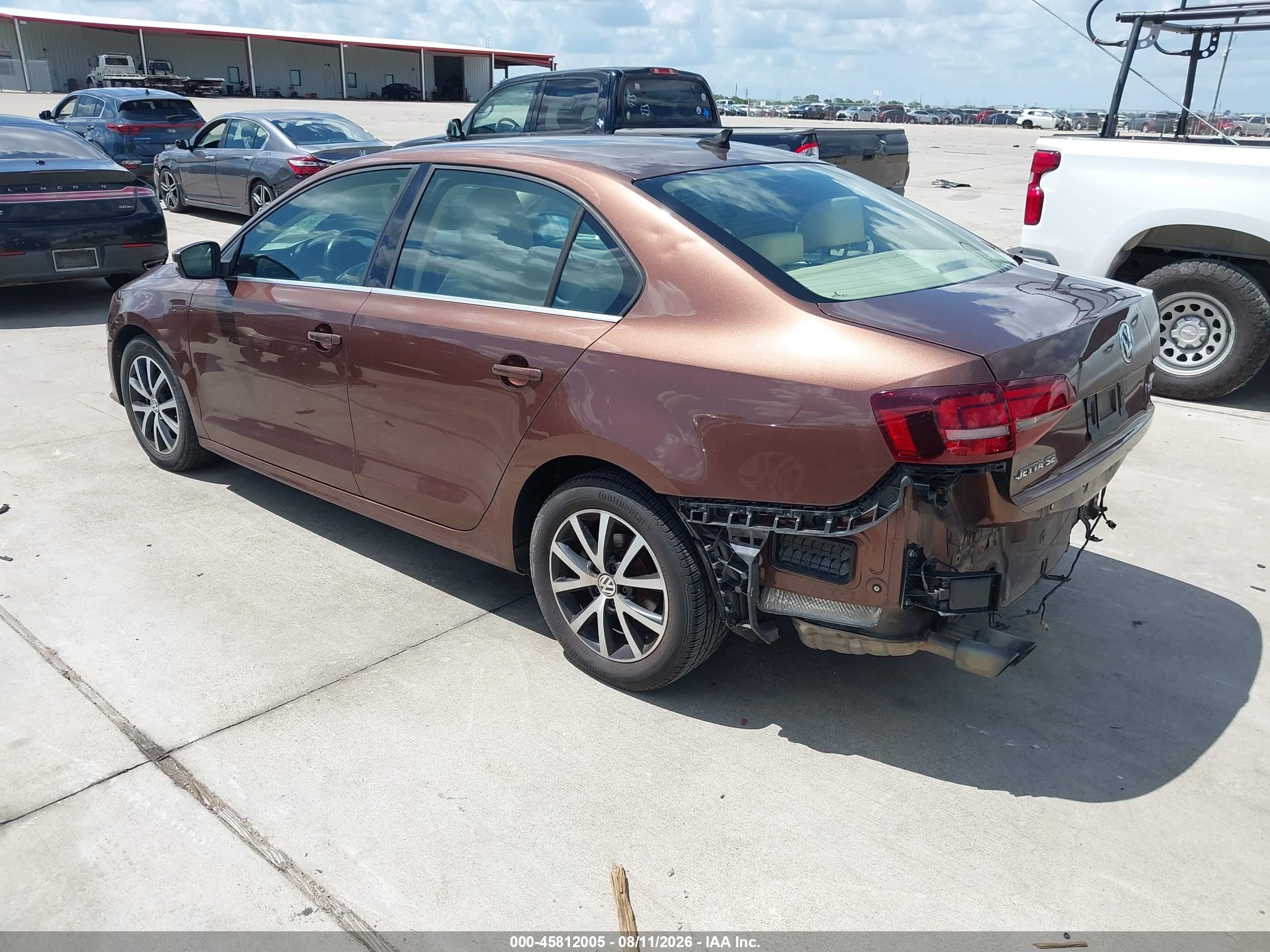 2017 Volkswagen Jetta 1.4t Se Коричневый vin: 3VWDB7AJ5HM241392