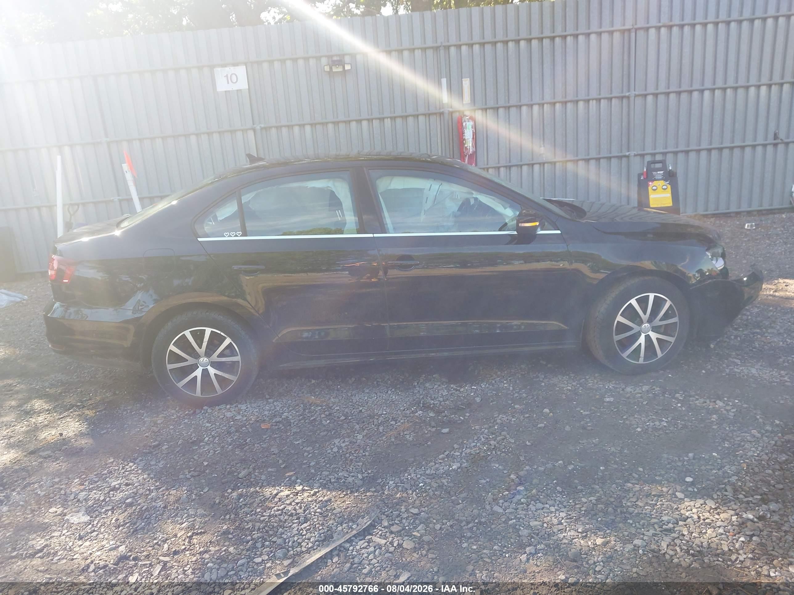 2018 Volkswagen Jetta 1.4t Se/1.4t Wolfsburg Edition Черный vin: 3VWDB7AJ7JM249693