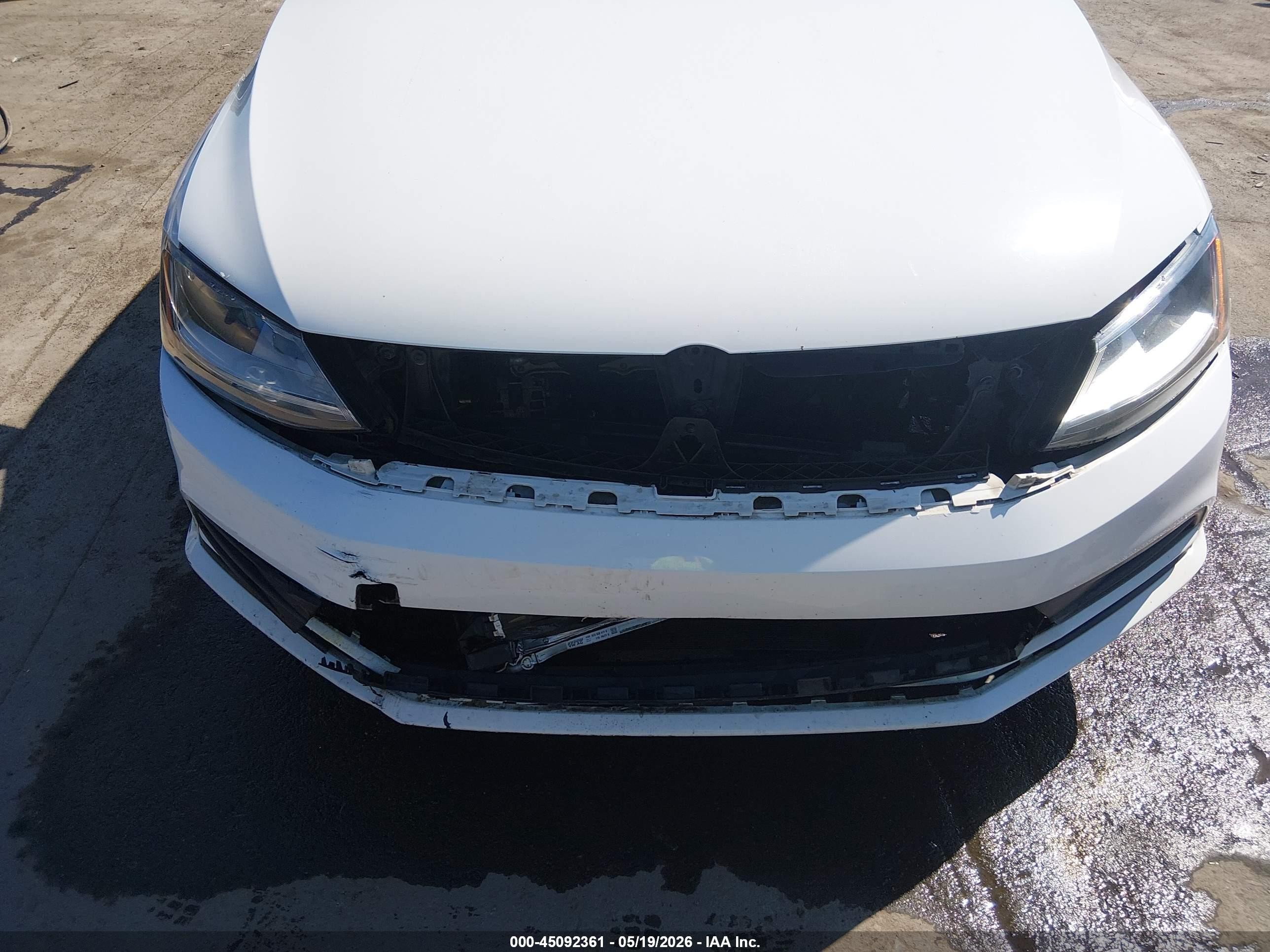 2018 Volkswagen Jetta 1.4t Se/1.4t Wolfsburg Edition White vin: 3VWDB7AJ7JM252917