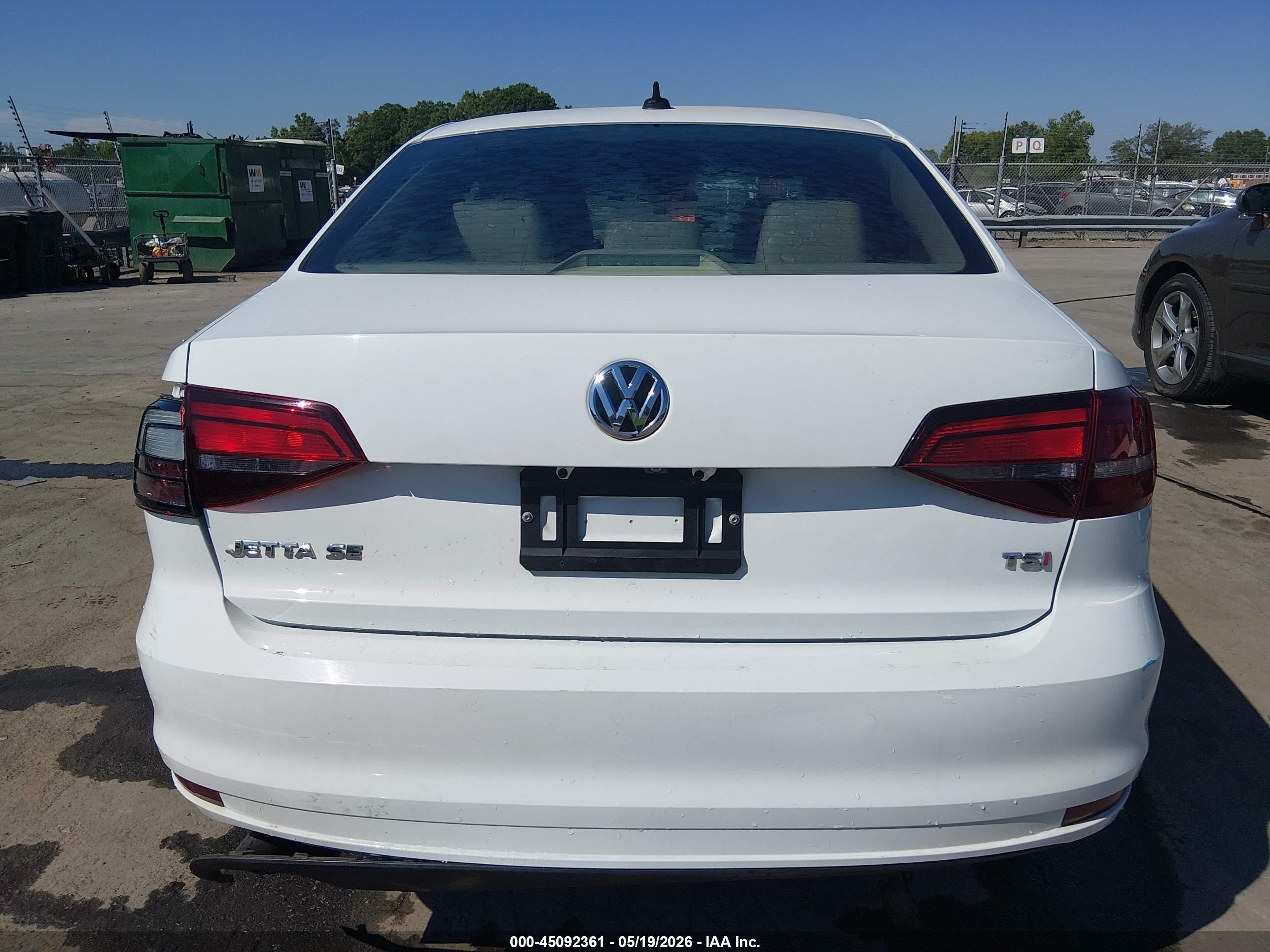 2018 Volkswagen Jetta 1.4t Se/1.4t Wolfsburg Edition White vin: 3VWDB7AJ7JM252917