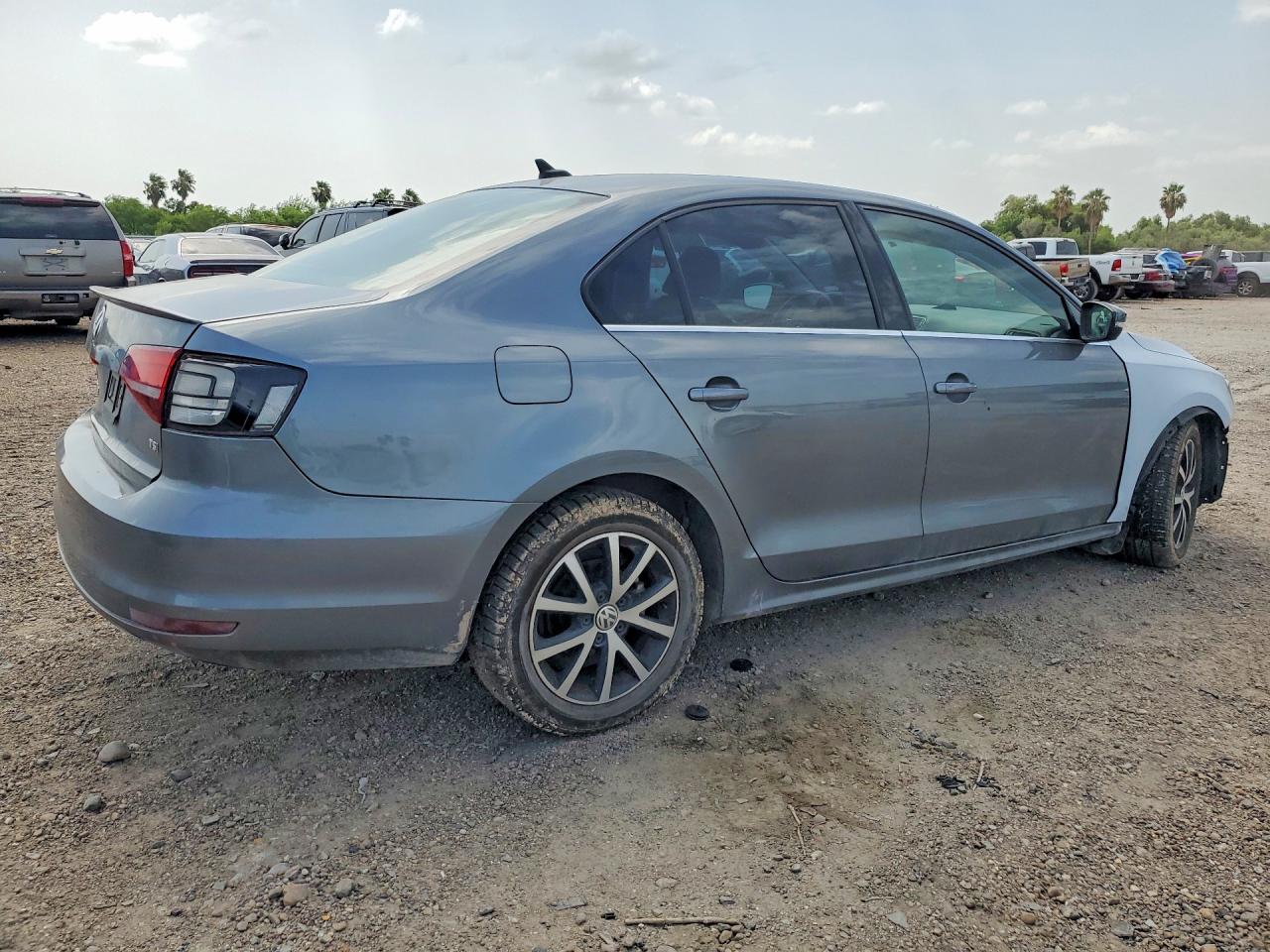 2017 Volkswagen Jetta Se Gray vin: 3VWDB7AJ8HM313816