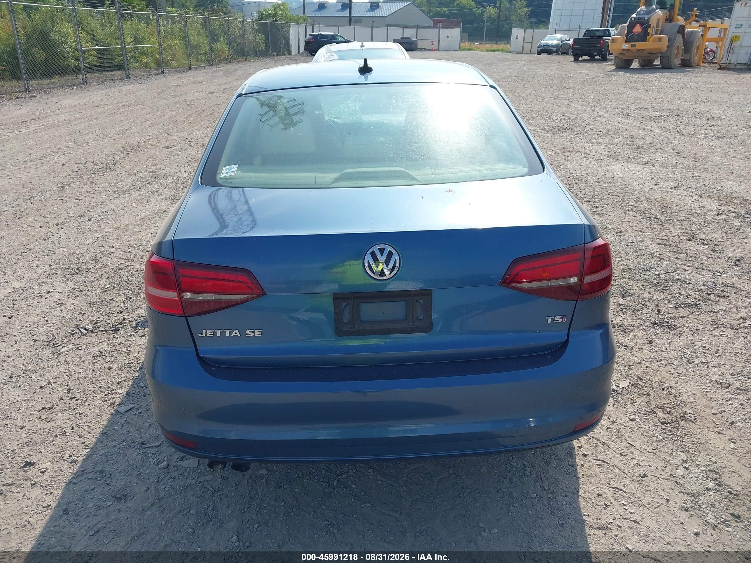 2017 Volkswagen Jetta 1.4t Se Blue vin: 3VWDB7AJ9HM245865