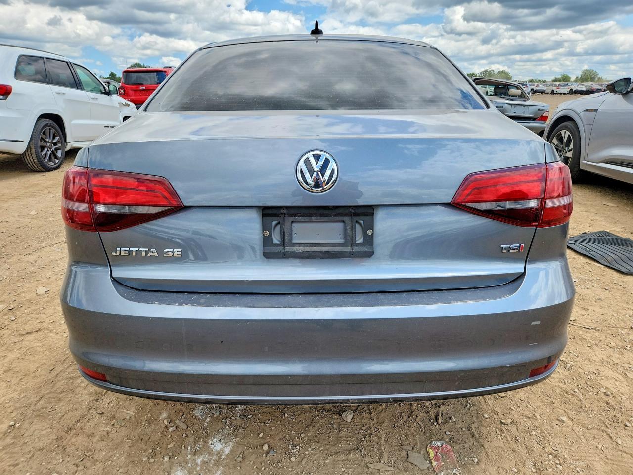 2017 Volkswagen Jetta Se Gray vin: 3VWDB7AJXHM221266
