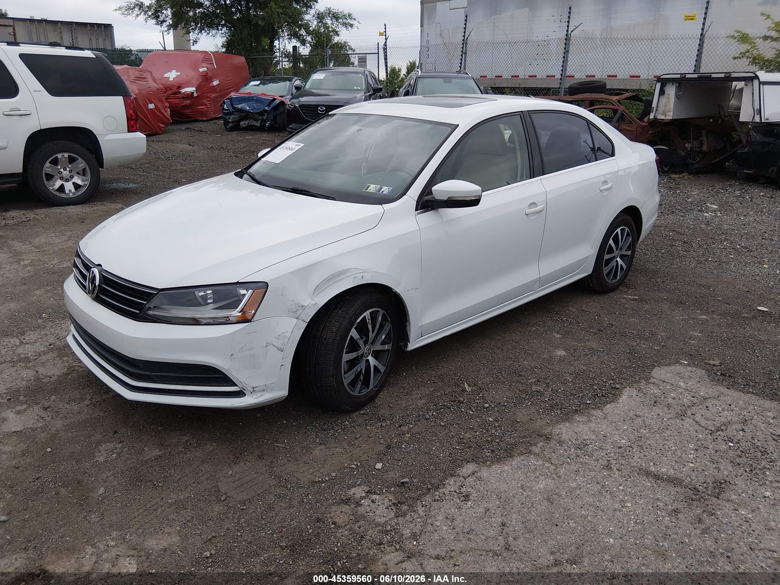 2017 Volkswagen Jetta 1.4t Se White vin: 3VWDB7AJXHM409463