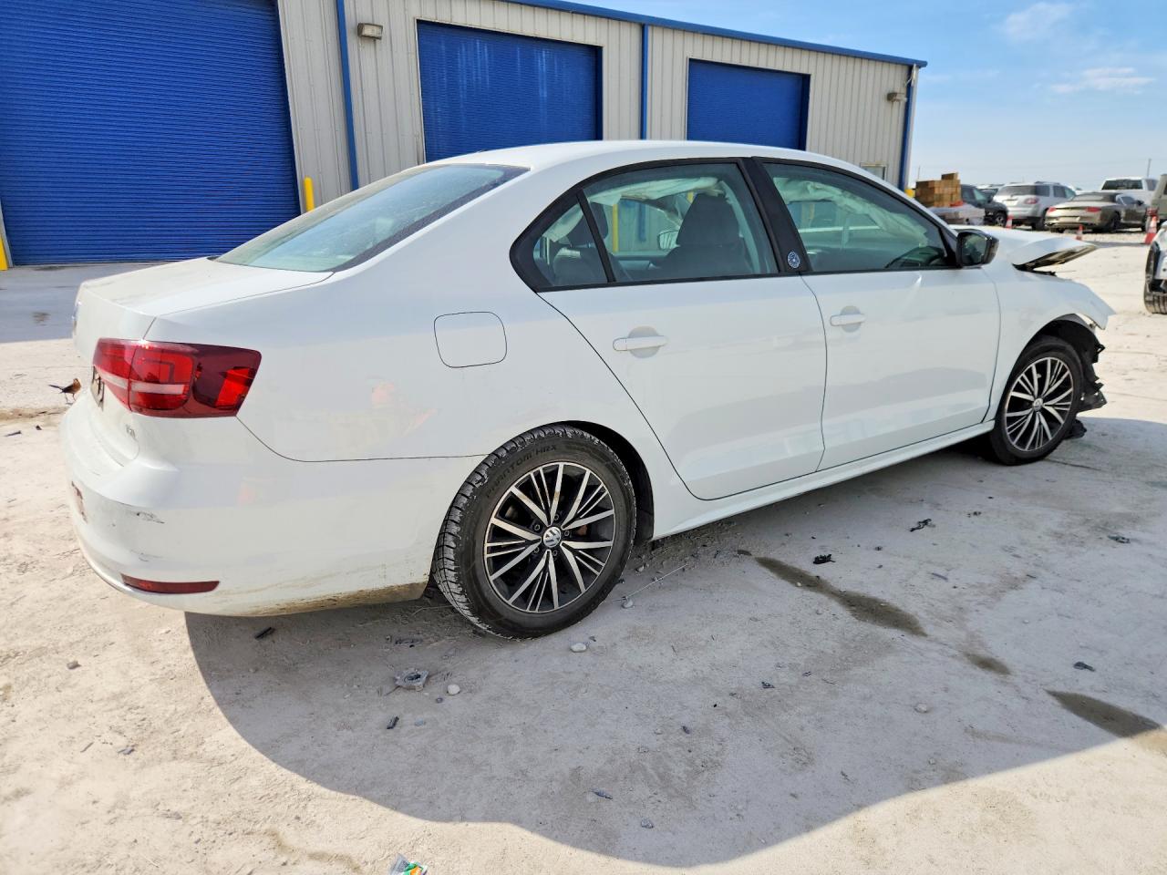 2018 Volkswagen Jetta Se White vin: 3VWDB7AJXJM235772
