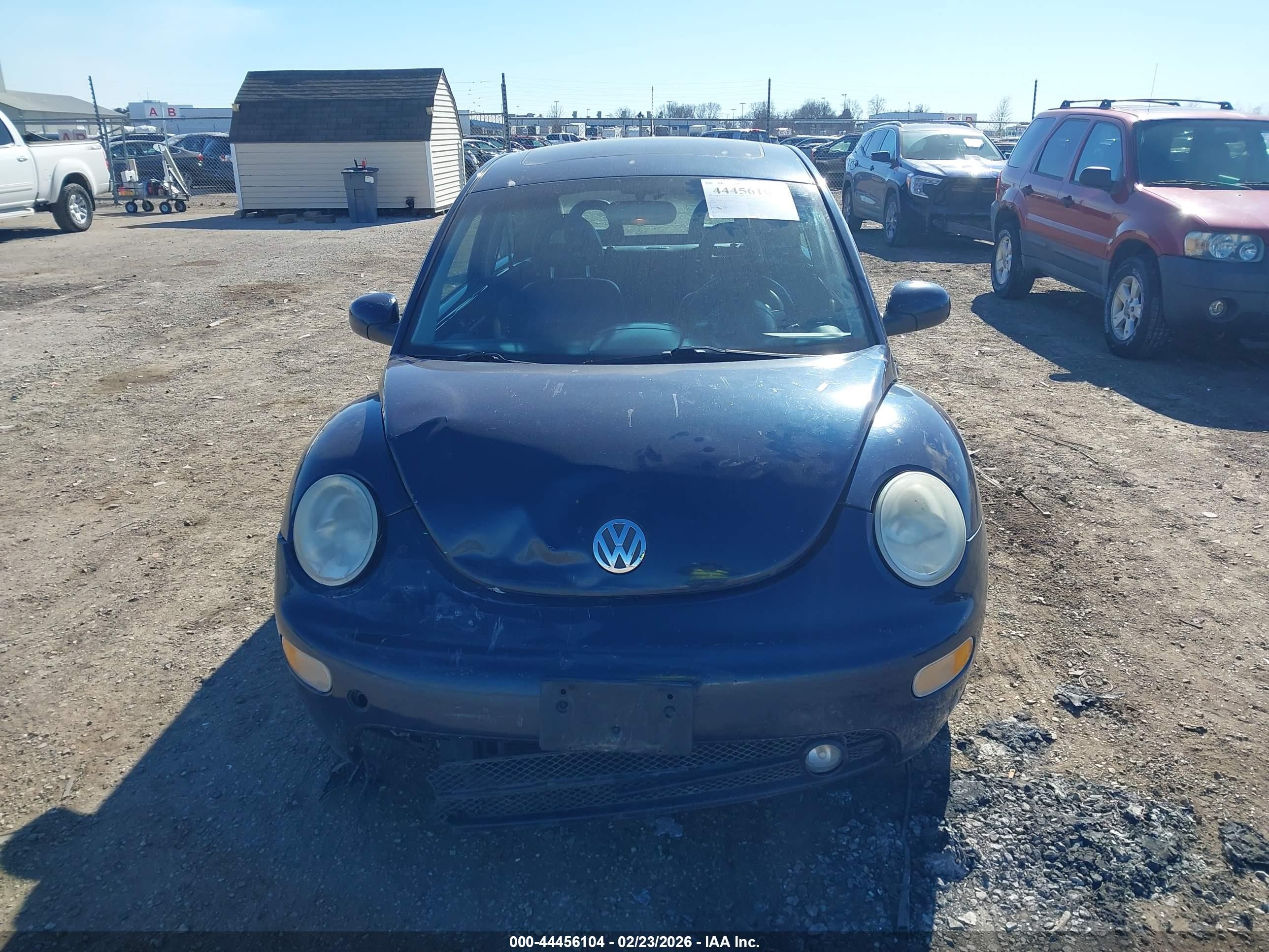 2001 Volkswagen New Beetle Glx Синий vin: 3VWDC21C71M413378