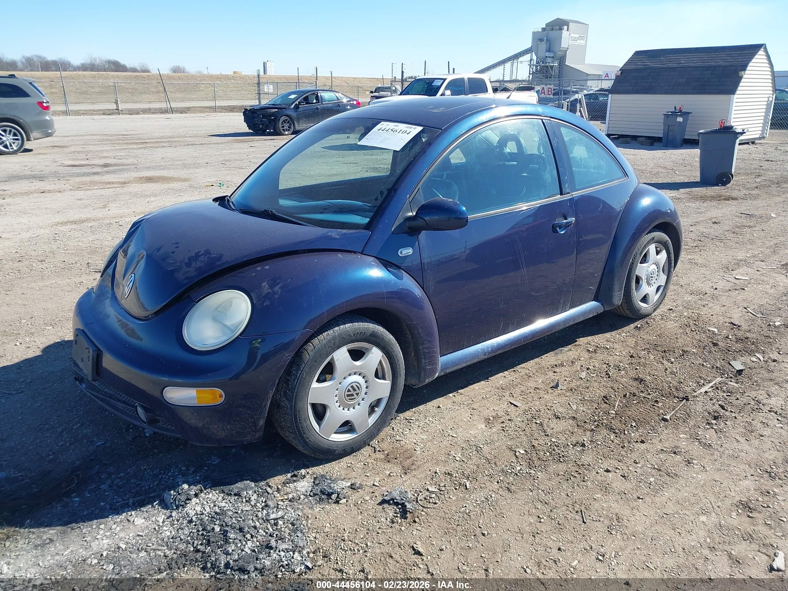 2001 Volkswagen New Beetle Glx Синий vin: 3VWDC21C71M413378