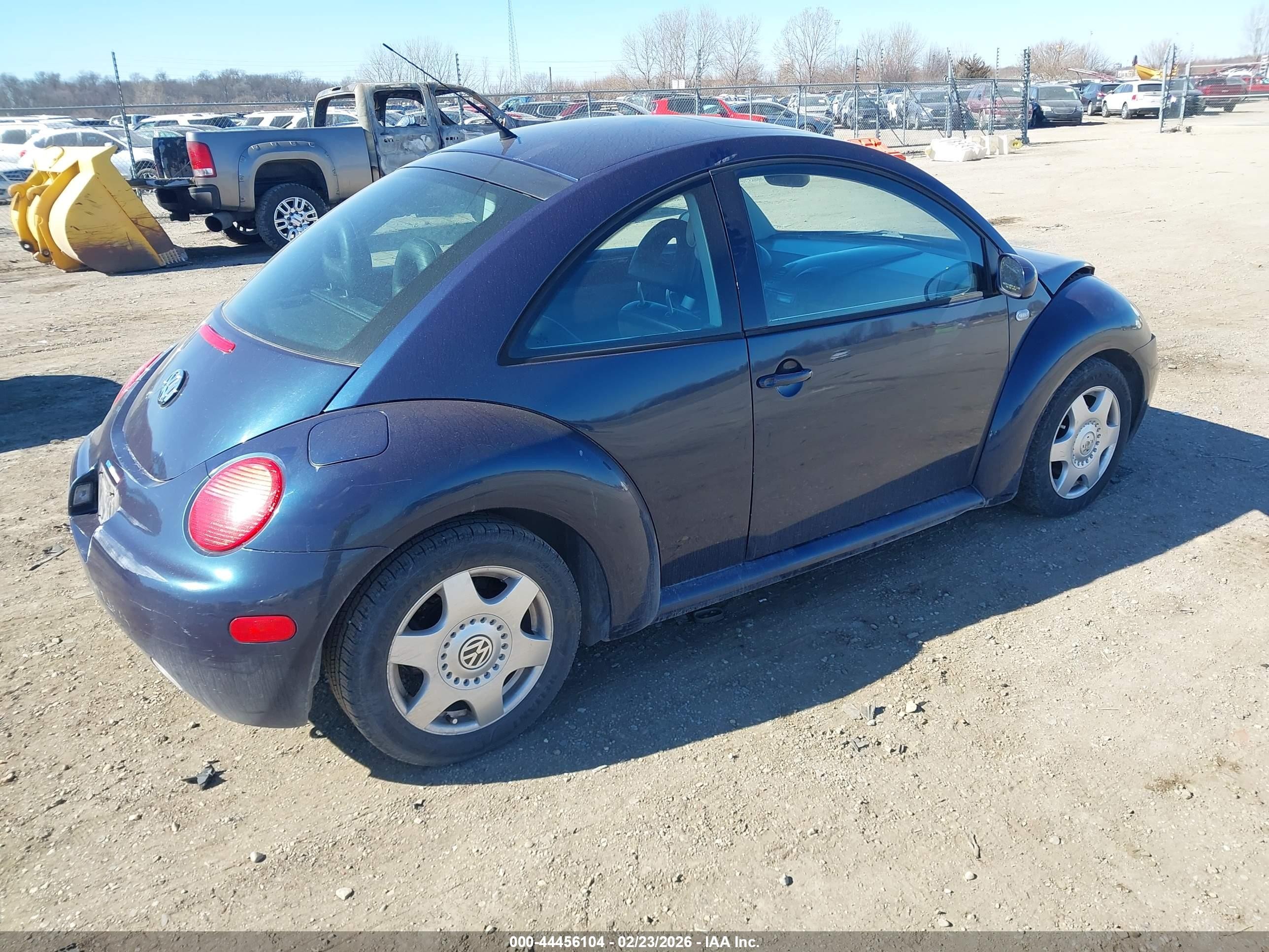 2001 Volkswagen New Beetle Glx Синий vin: 3VWDC21C71M413378