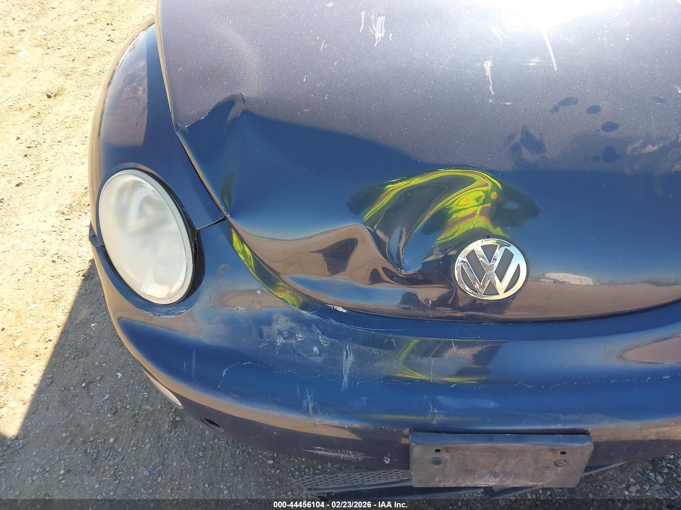 2001 Volkswagen New Beetle Glx Синий vin: 3VWDC21C71M413378