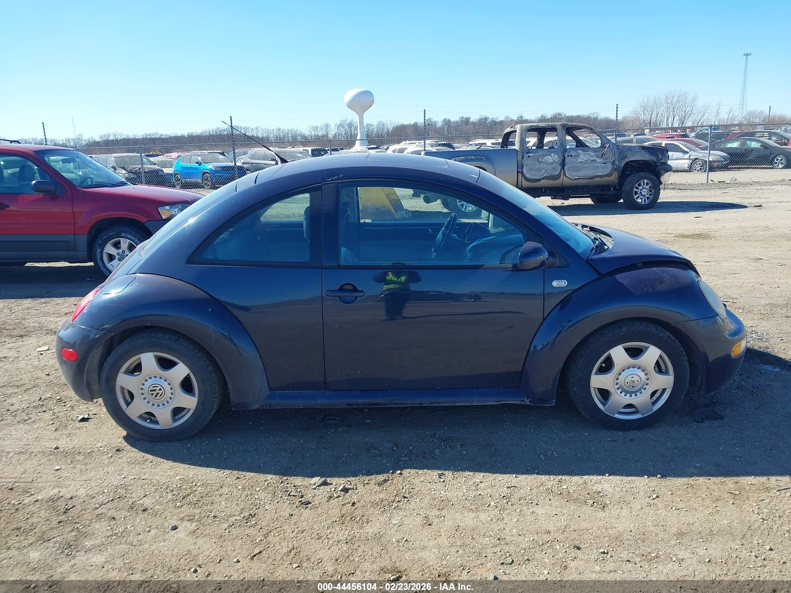2001 Volkswagen New Beetle Glx Синий vin: 3VWDC21C71M413378