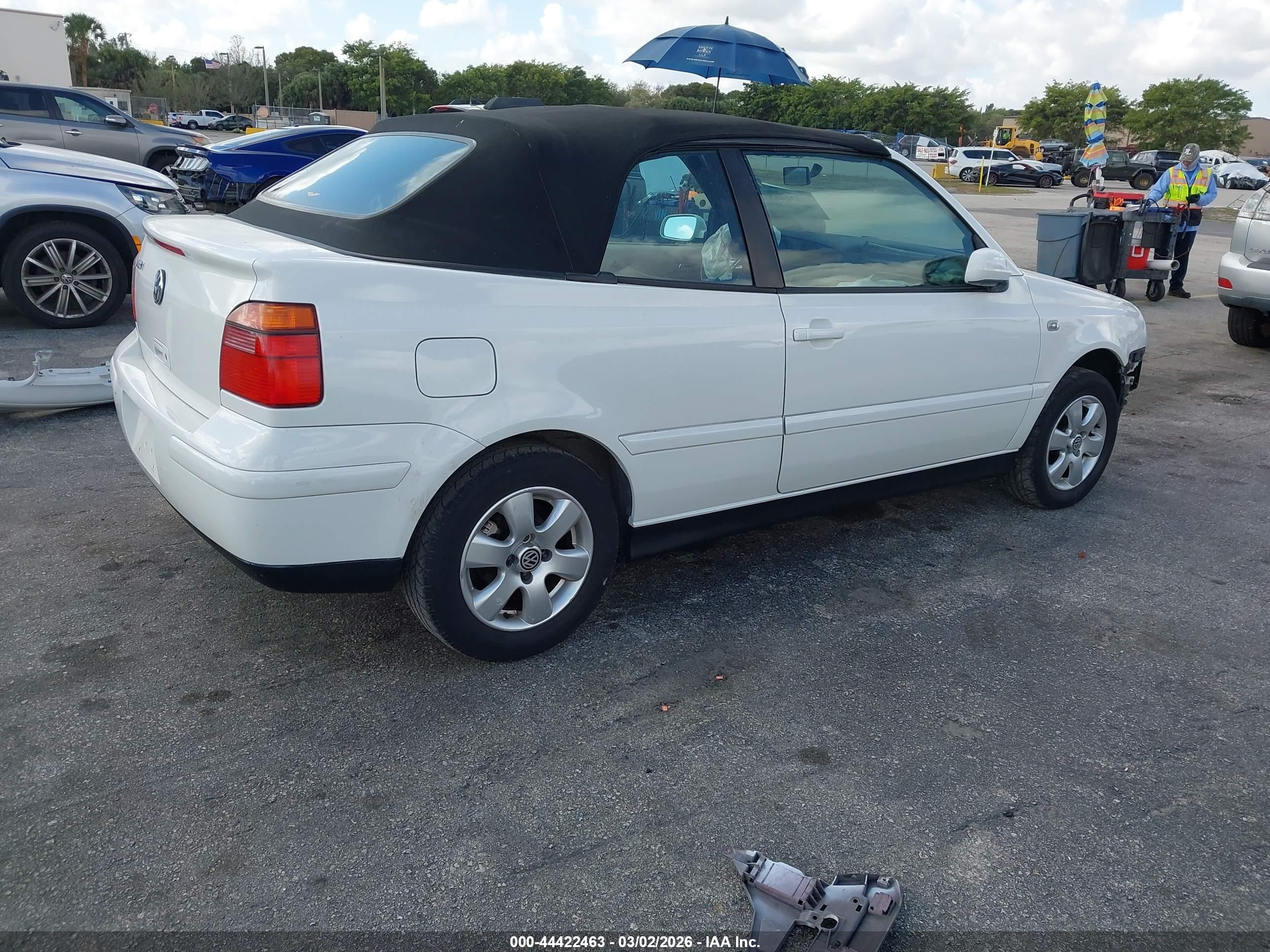 2001 Volkswagen Cabrio Glx White vin: 3VWDC21V01M810190