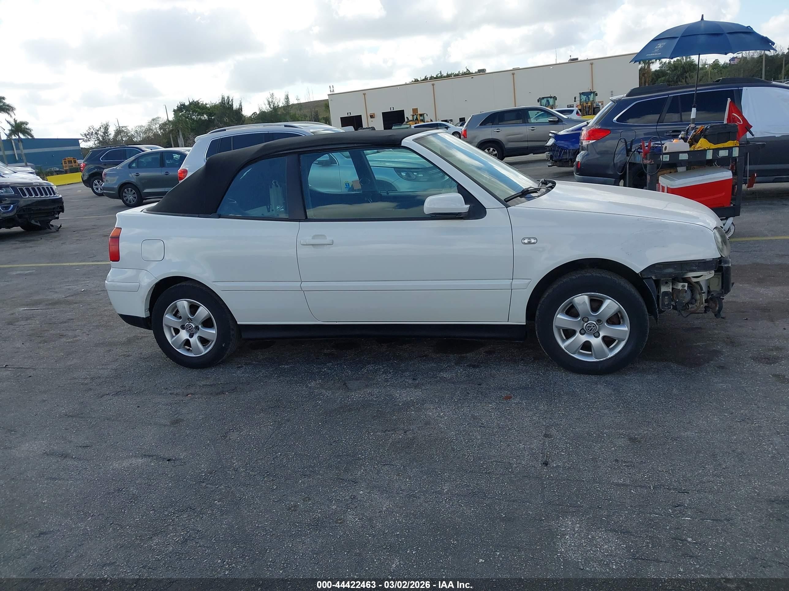 2001 Volkswagen Cabrio Glx White vin: 3VWDC21V01M810190