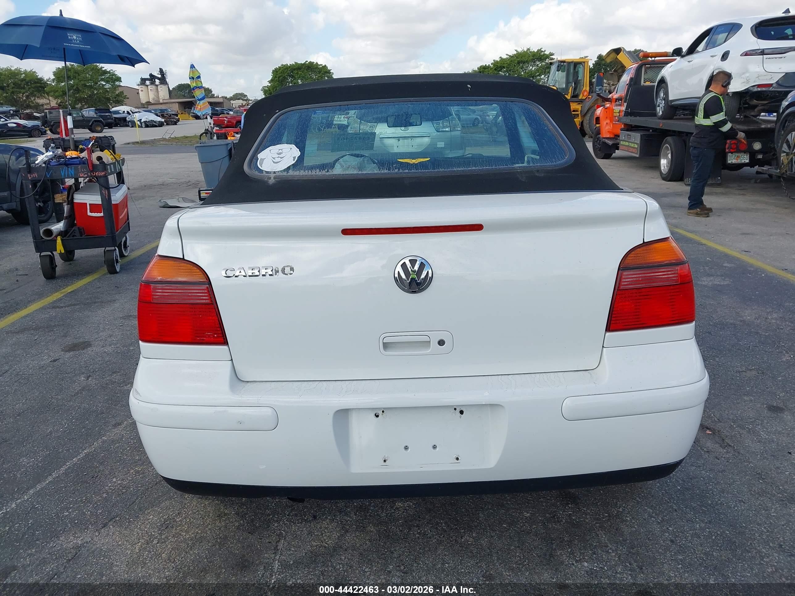 2001 Volkswagen Cabrio Glx White vin: 3VWDC21V01M810190