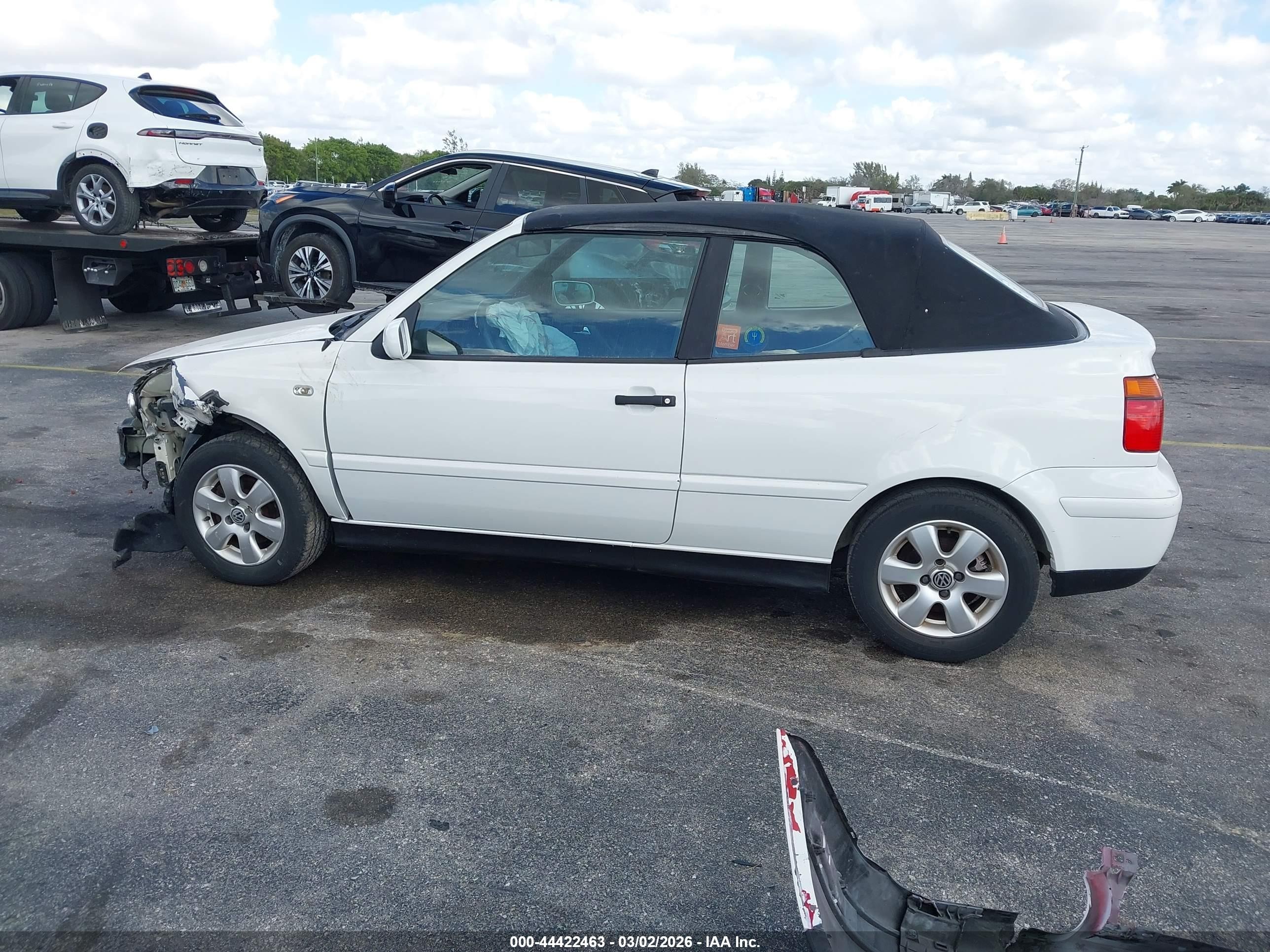 2001 Volkswagen Cabrio Glx White vin: 3VWDC21V01M810190